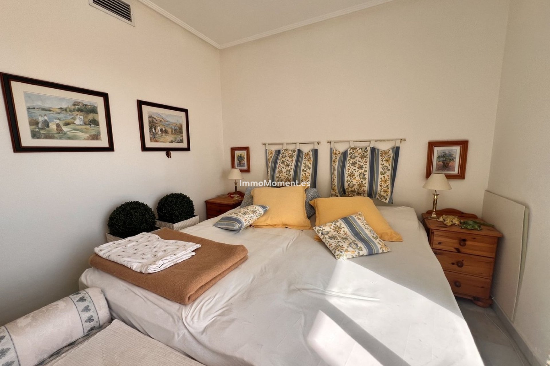 Resale - Apartment - Estepona - Bel Air