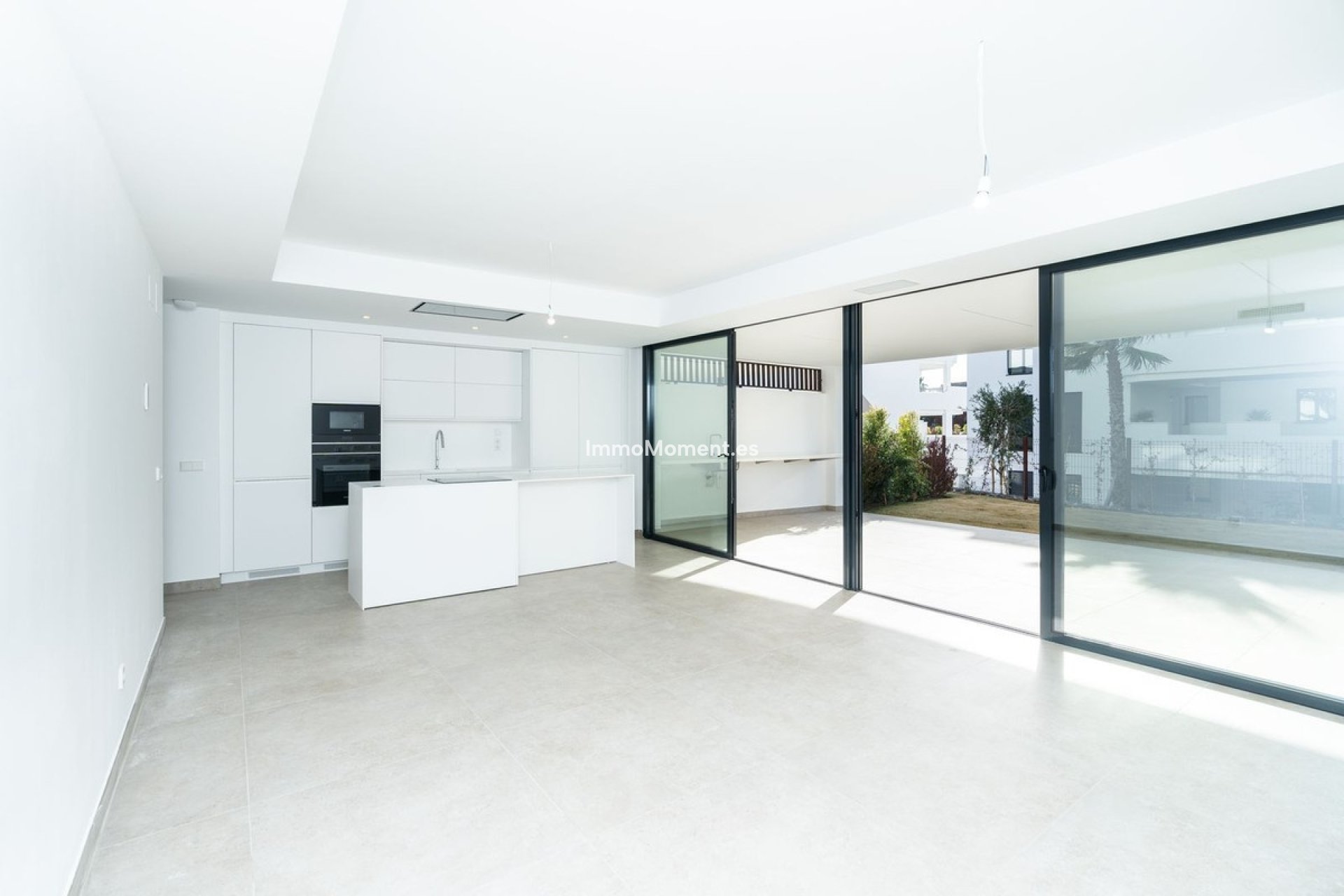 Resale - Apartment - Estepona - Bel Air