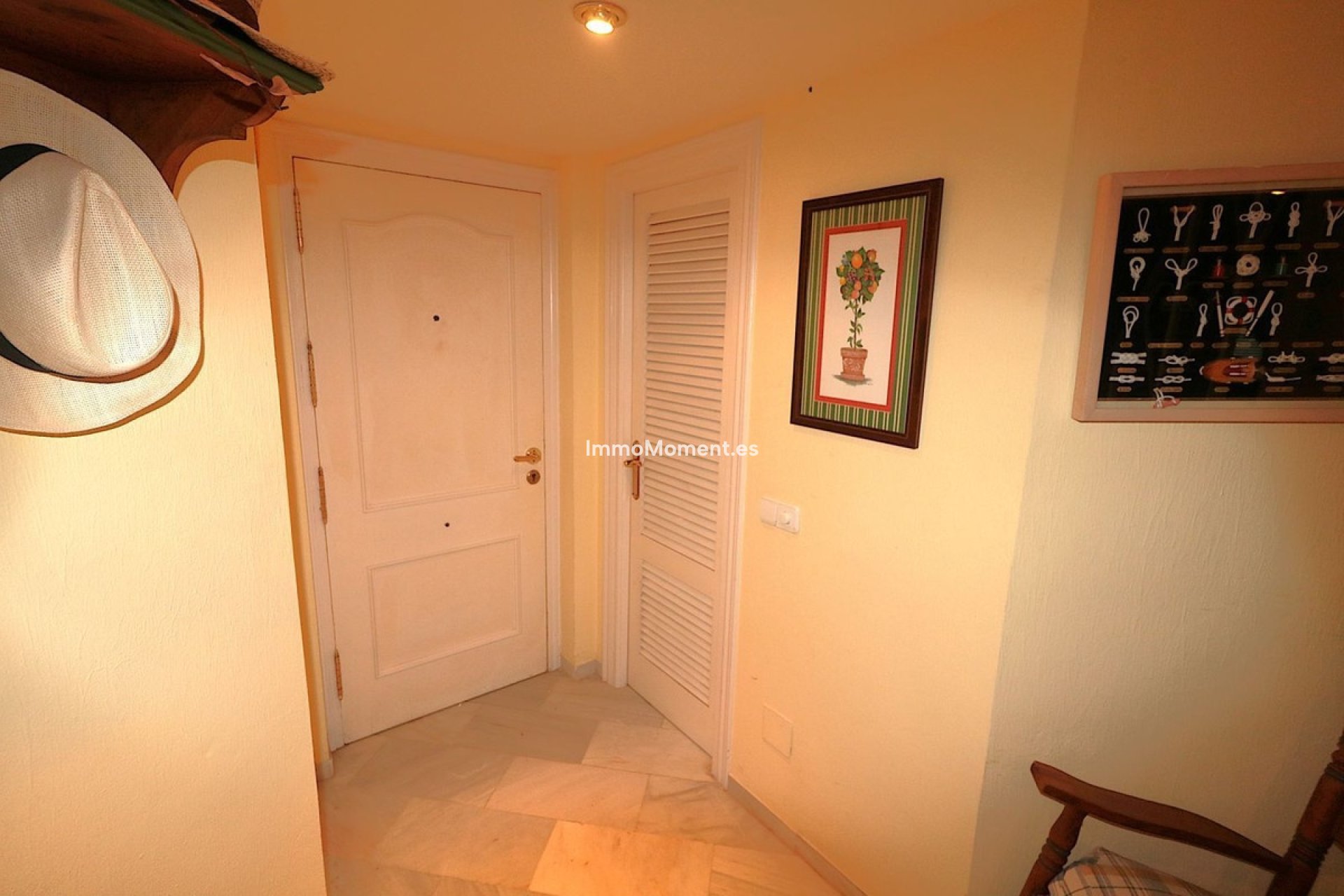 Resale - Apartment - Estepona - Bel Air