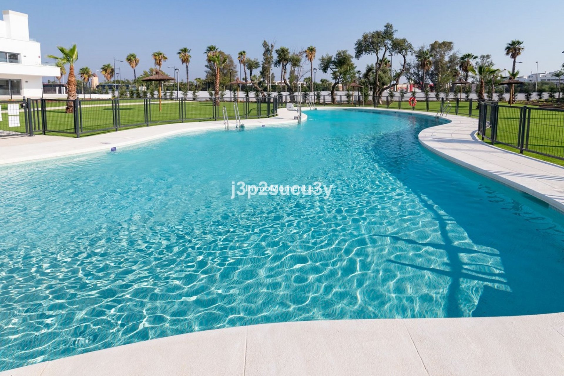 Resale - Apartment - Estepona - Bel Air