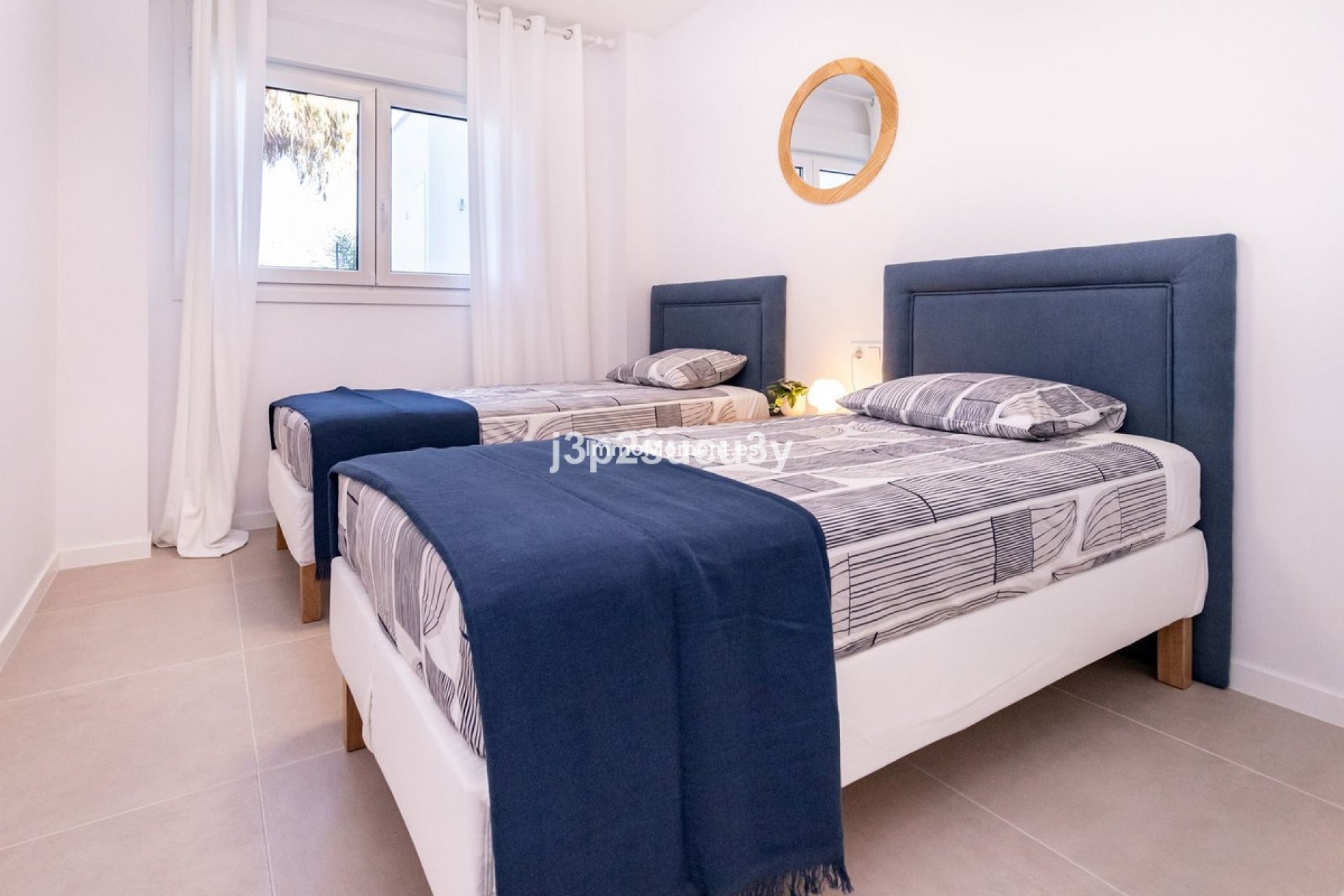 Resale - Apartment - Estepona - Bel Air