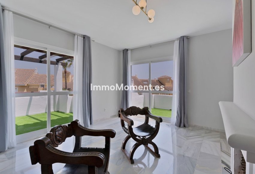 Resale - Apartment - Estepona - Bel Air
