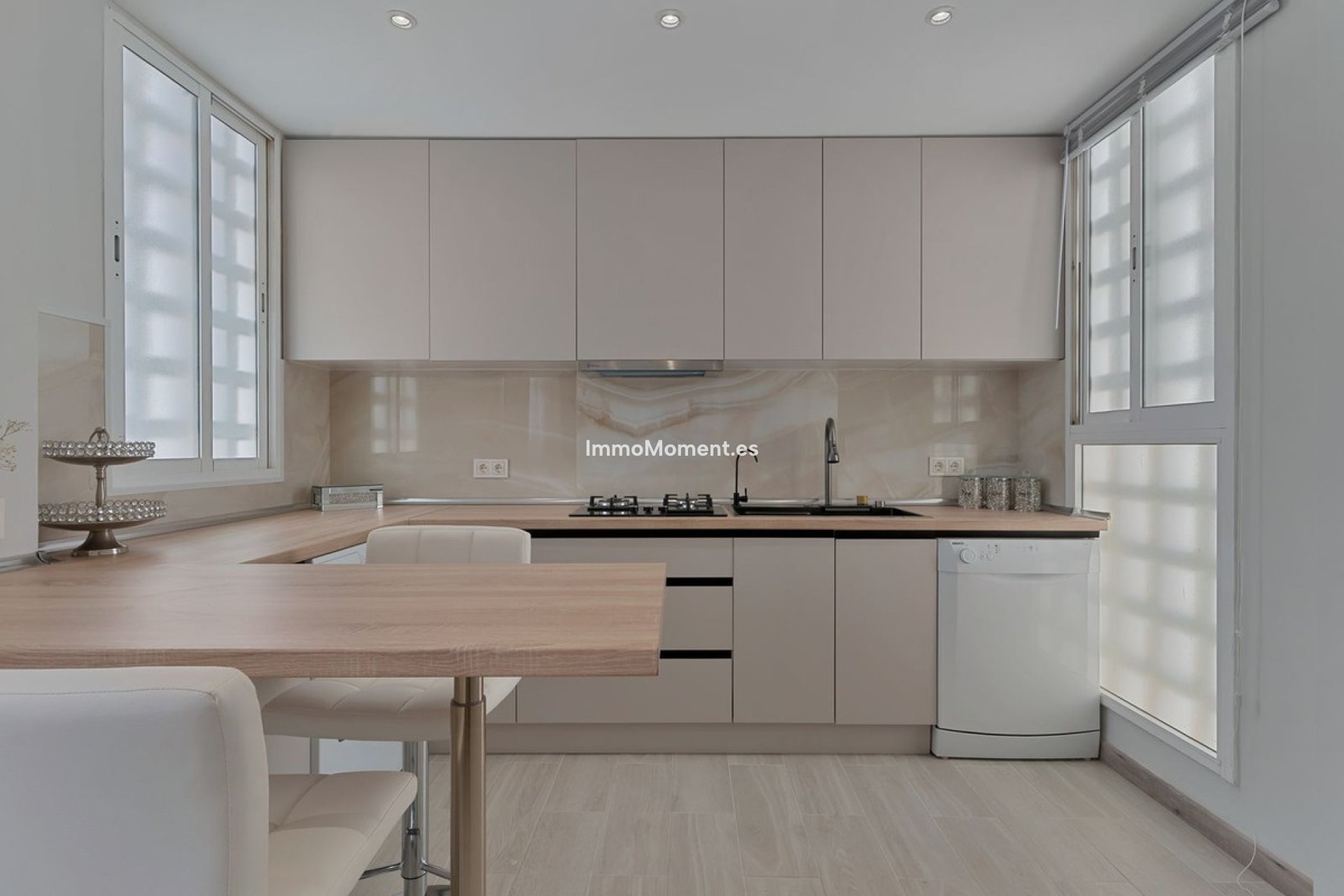 Resale - Apartment - Estepona - Bel Air