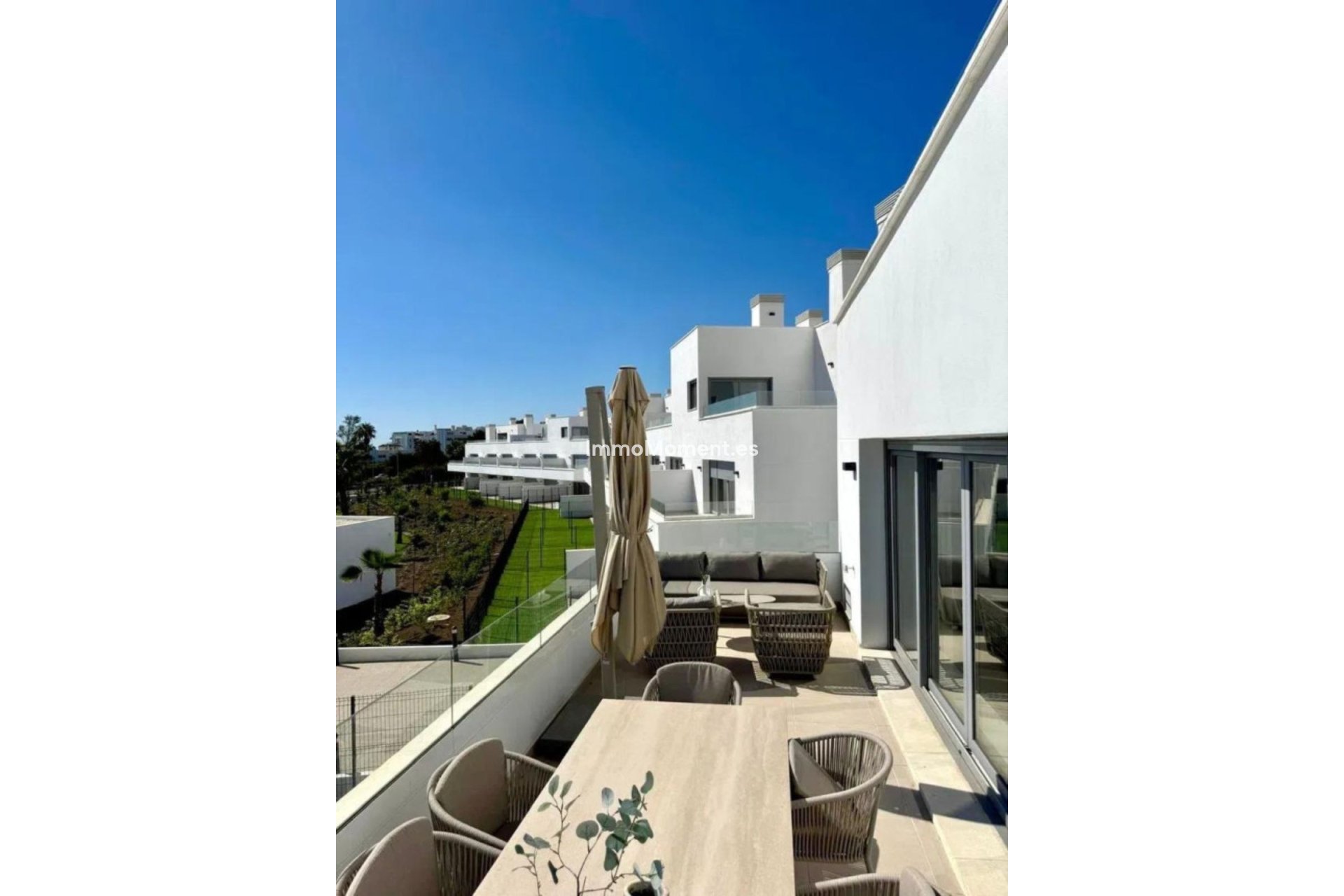 Resale - Apartment - Estepona - Bel Air