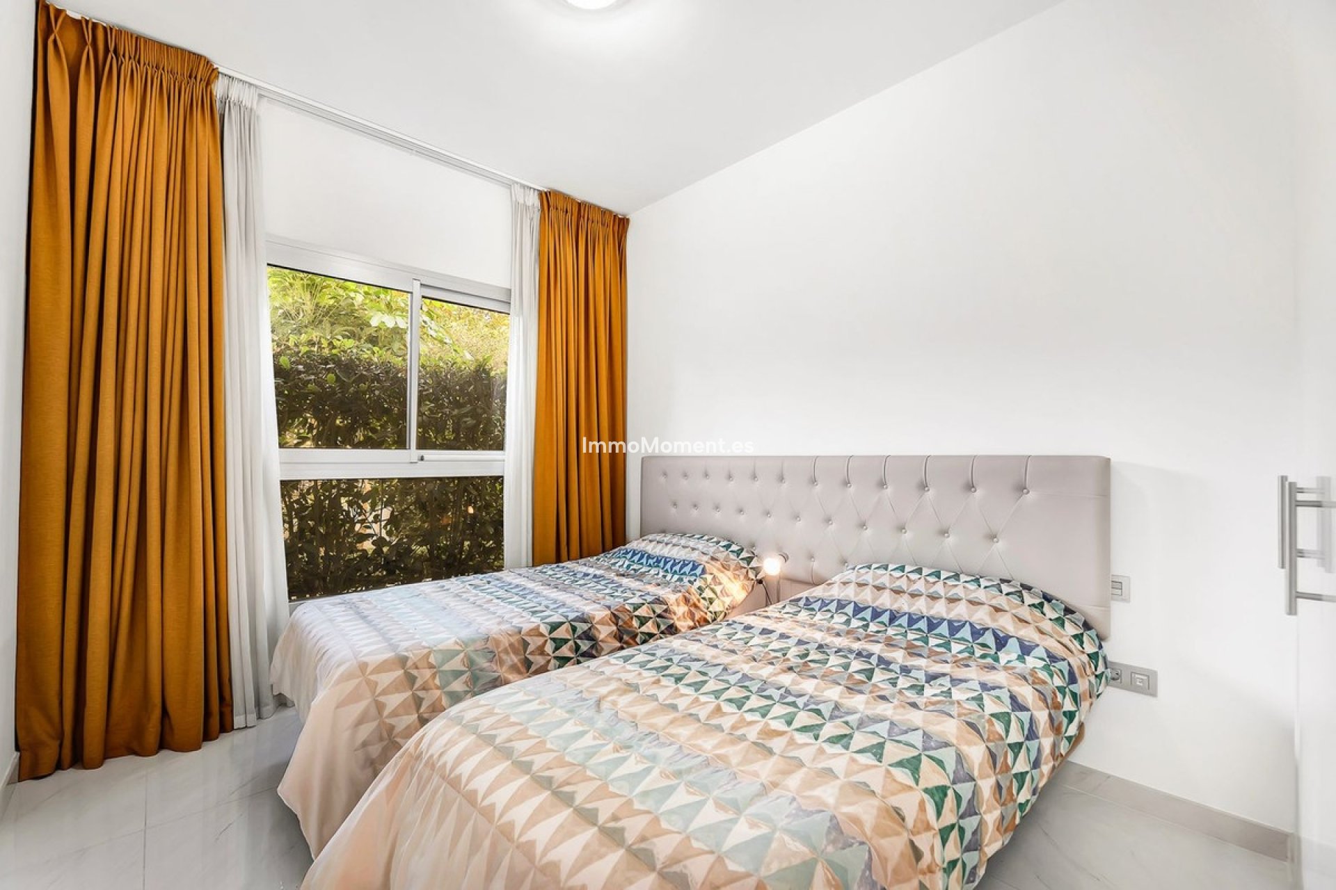 Resale - Apartment - Estepona - Bel Air