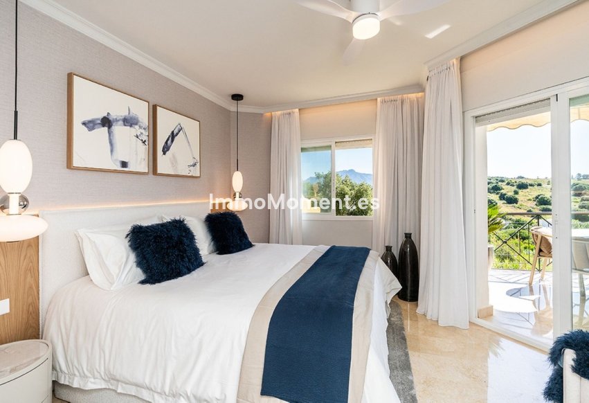 Resale - Apartment - Estepona - Bel Air