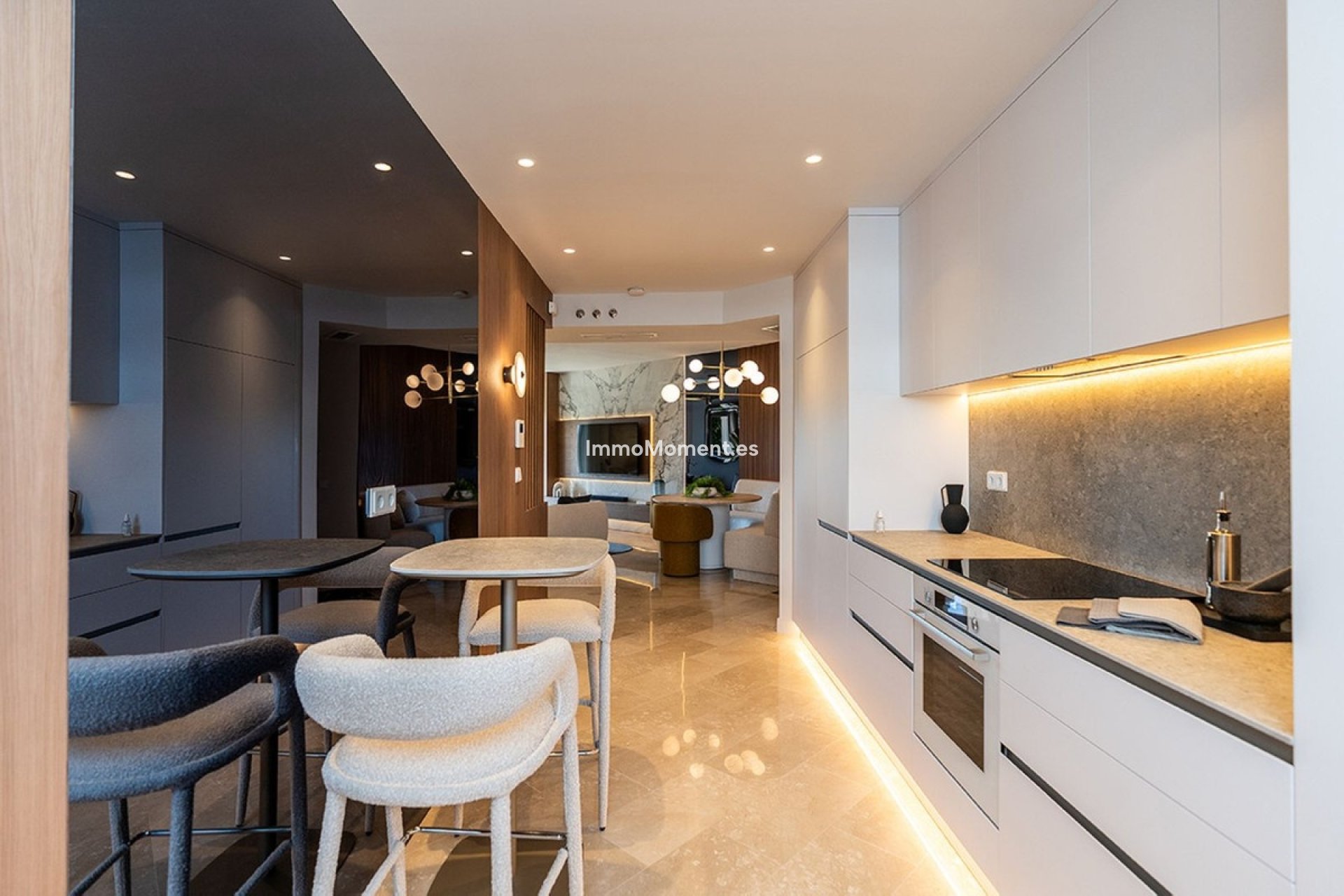 Resale - Apartment - Estepona - Bel Air