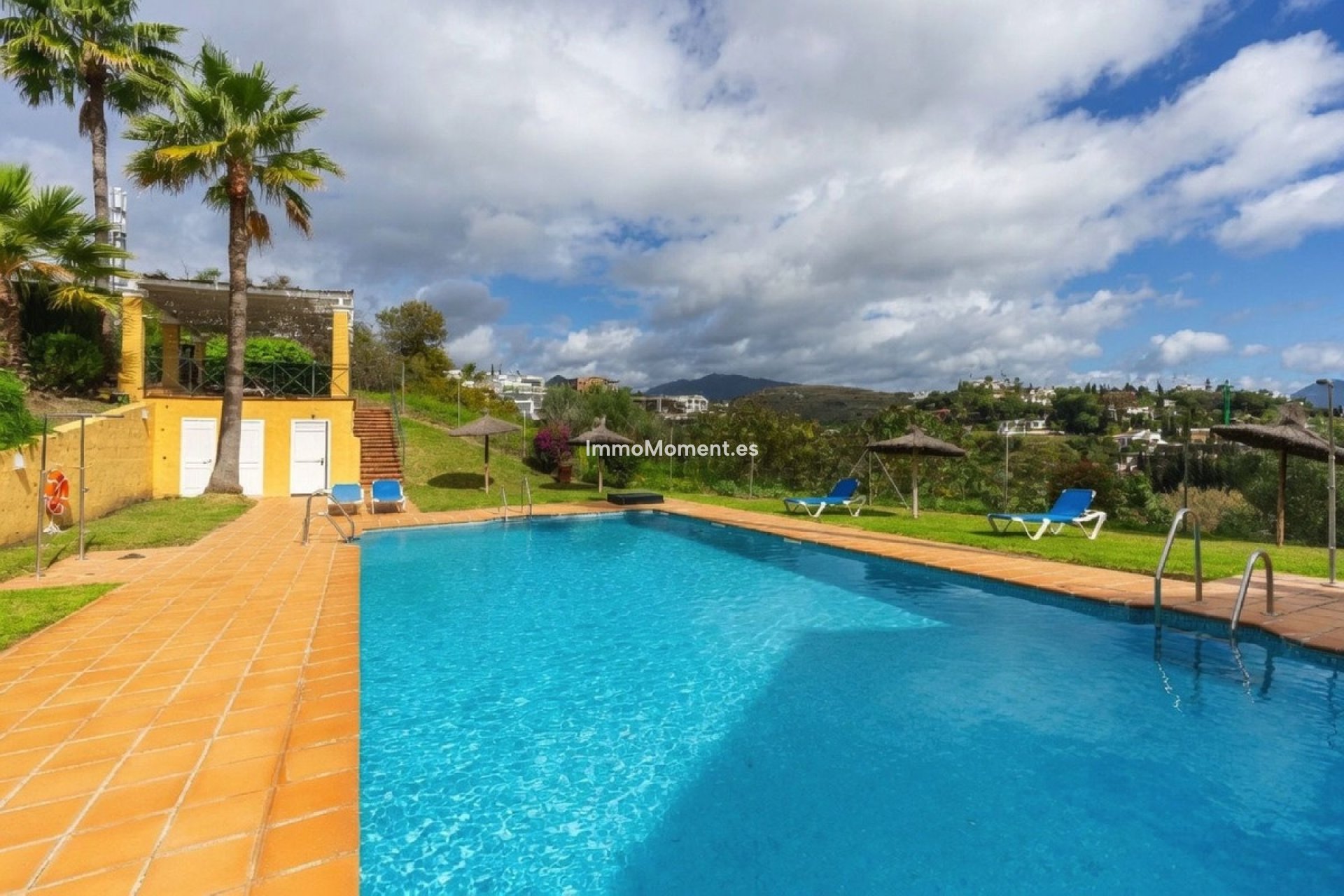 Resale - Apartment - Estepona - Bel Air