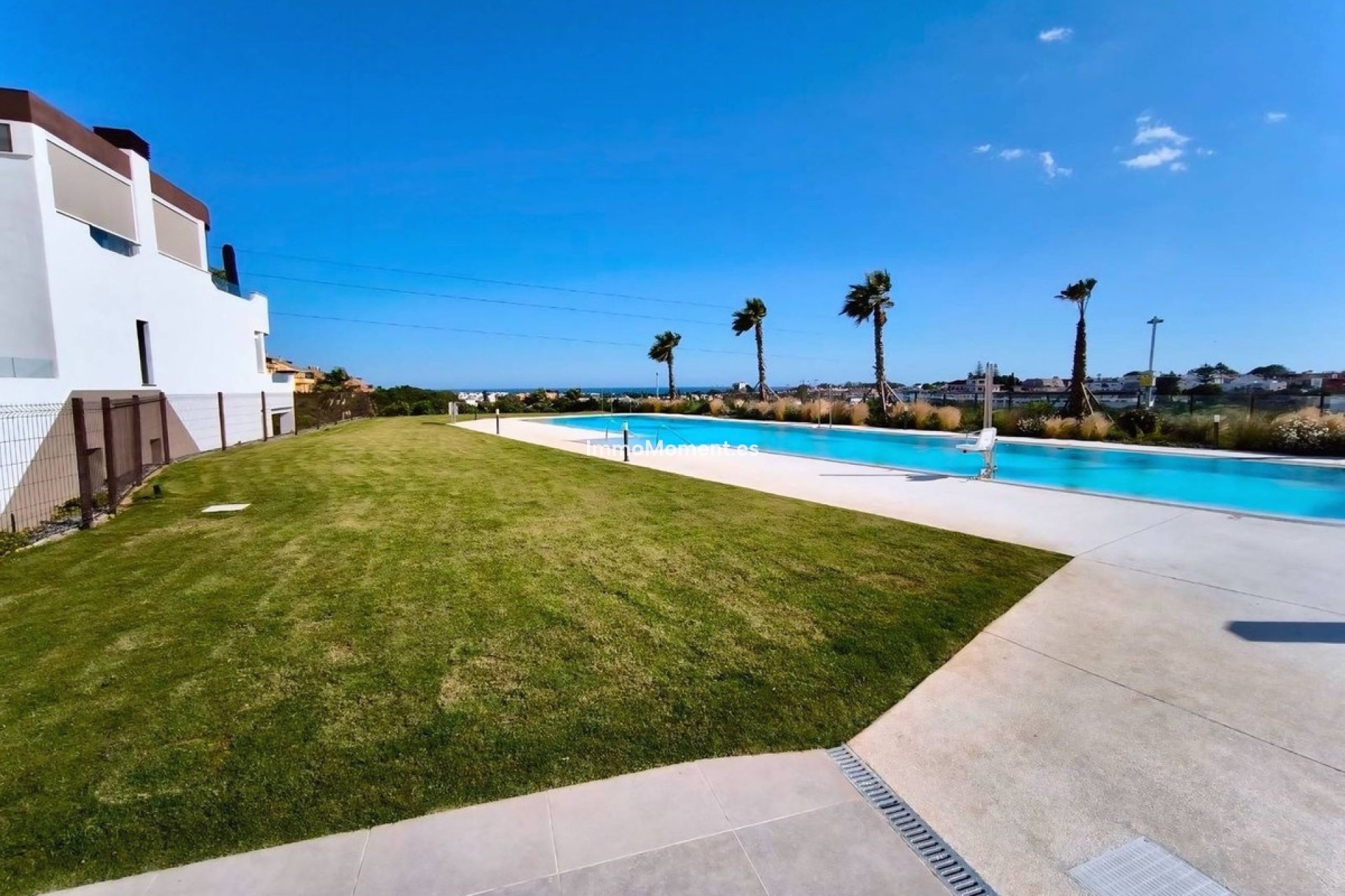 Resale - Apartment - Estepona - Bel Air