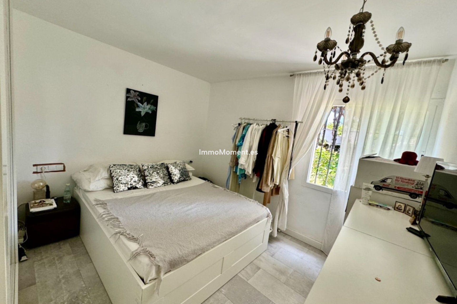Resale - Apartment - Estepona - Benamara