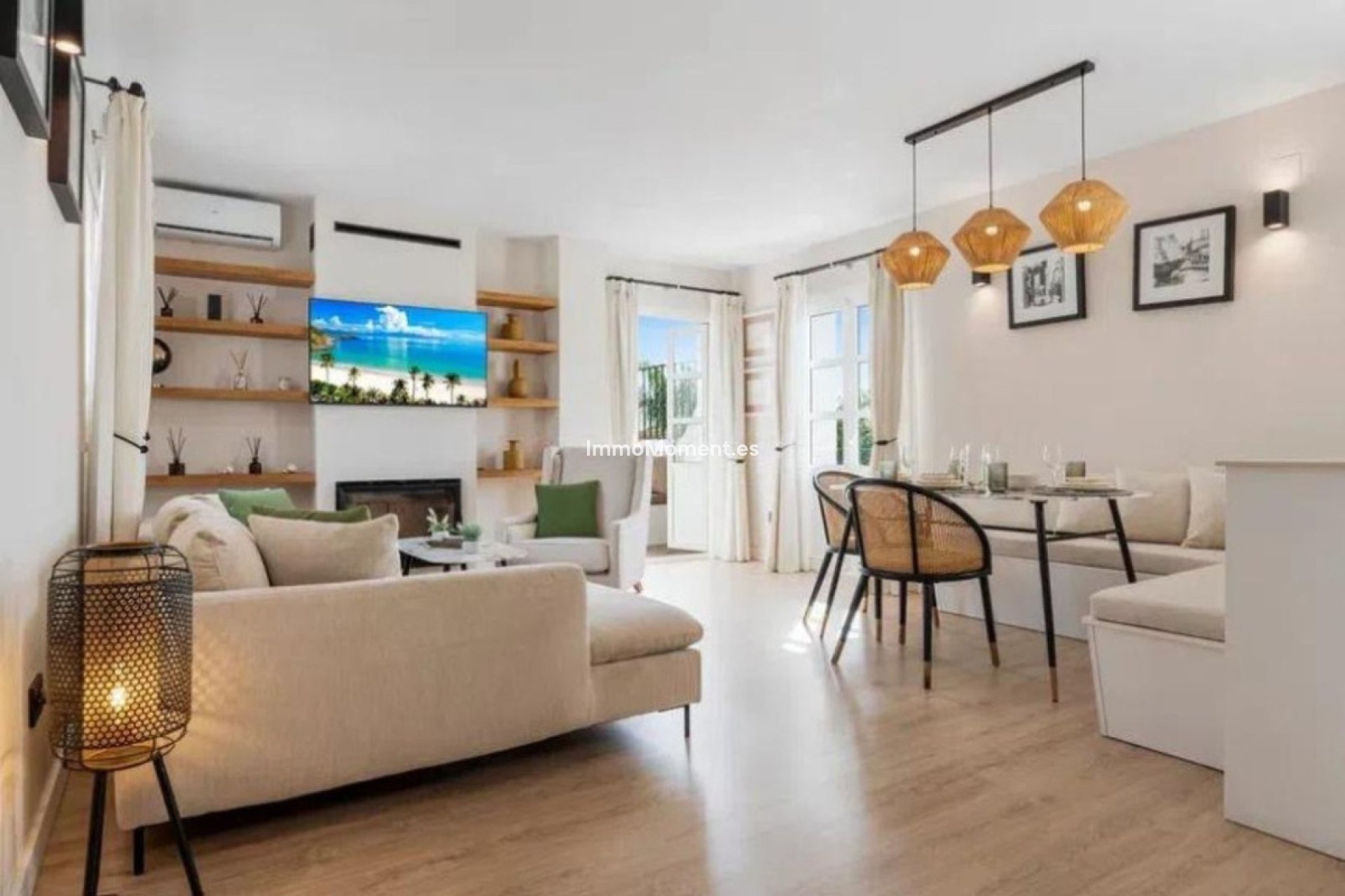 Resale - Apartment - Estepona - Benamara