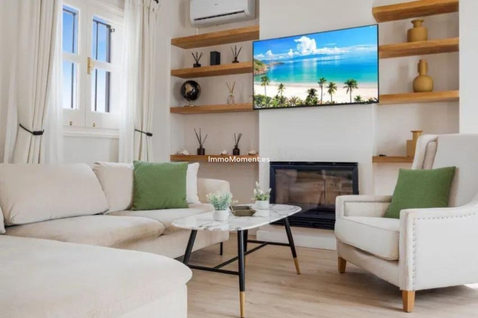 Resale - Apartment - Estepona - Benamara