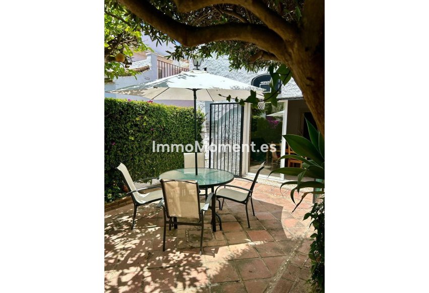 Resale - Apartment - Estepona - Benamara