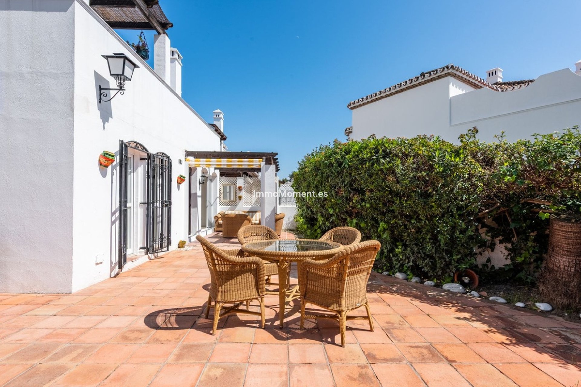 Resale - Apartment - Estepona - Benamara