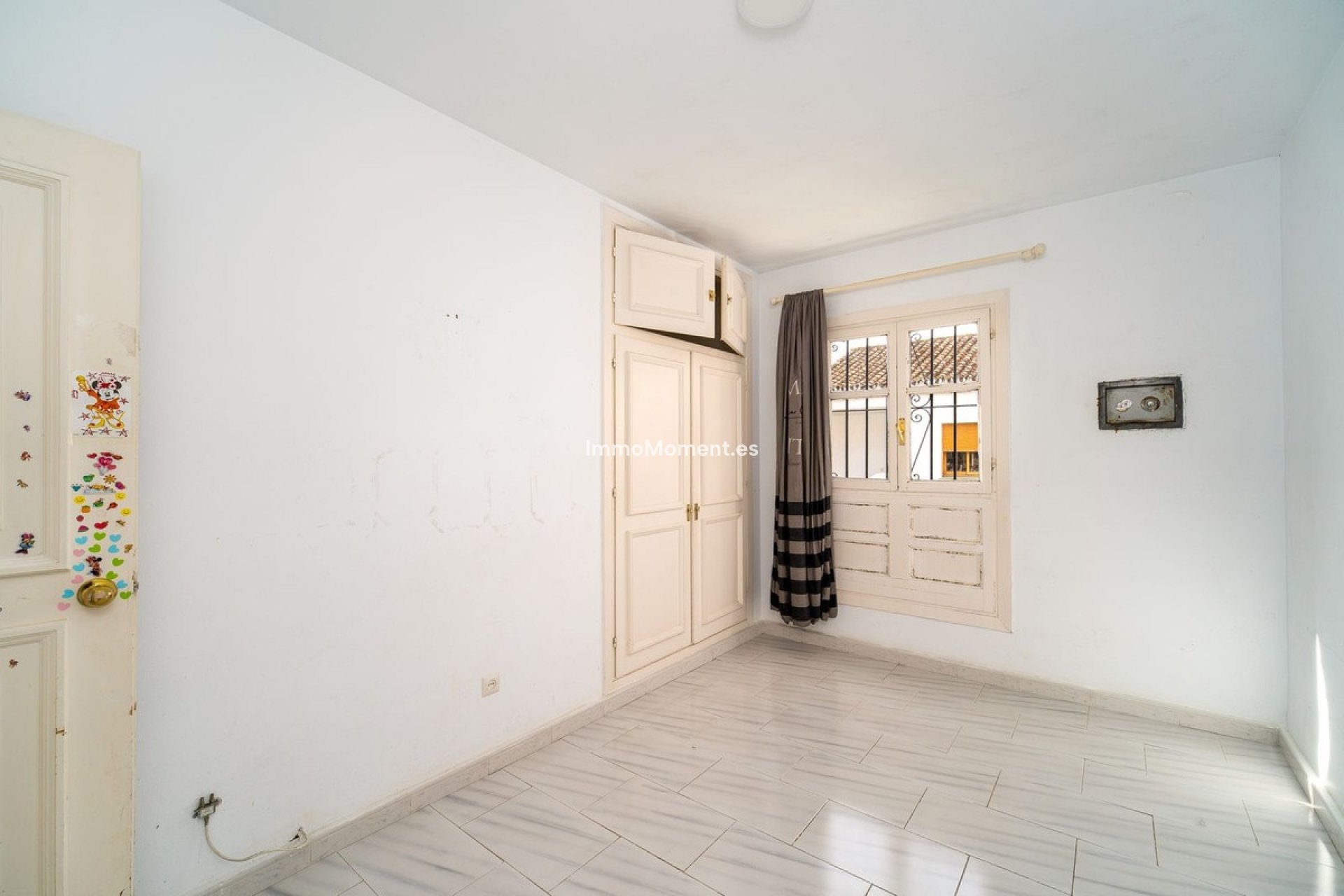 Resale - Apartment - Estepona - Benamara