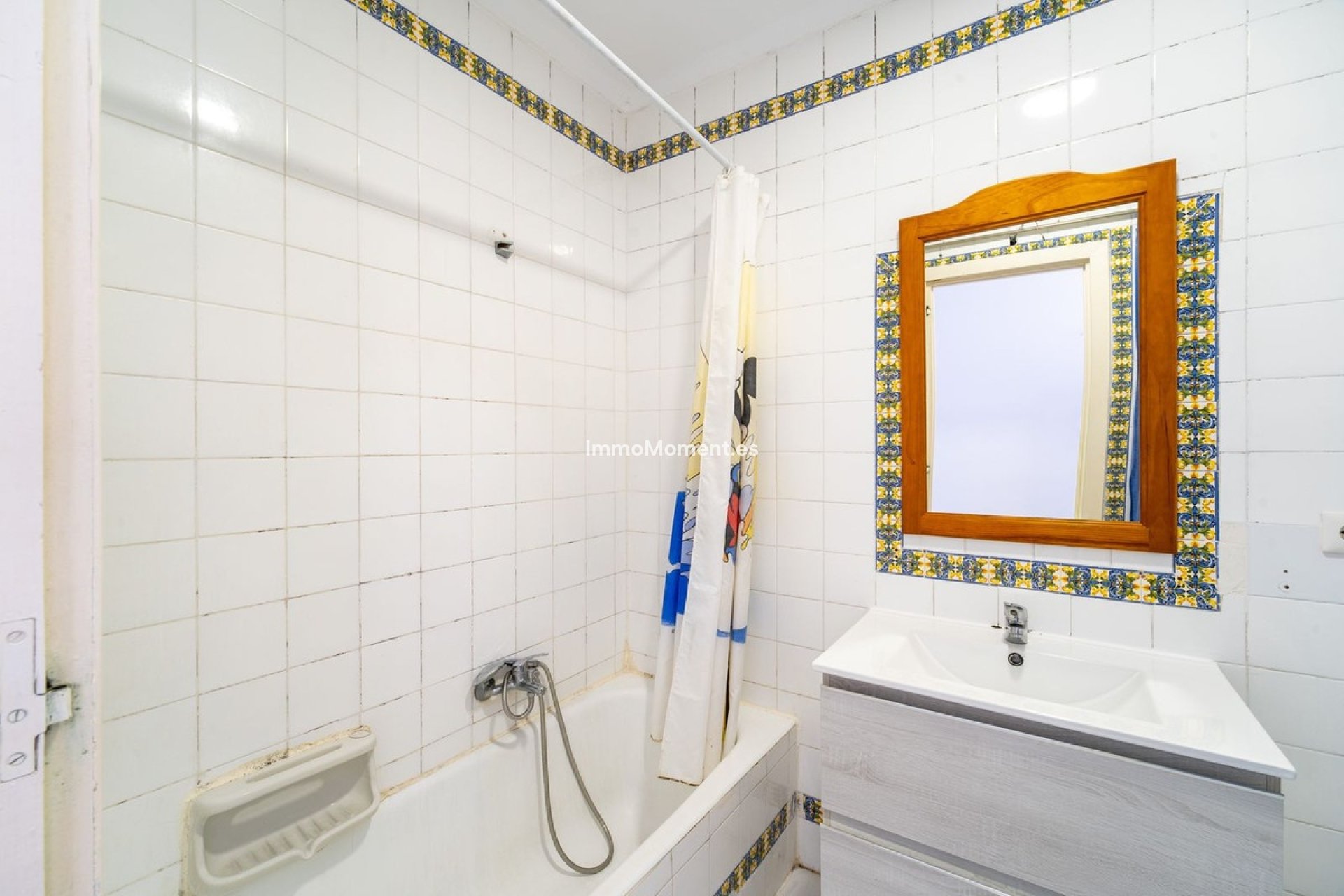 Resale - Apartment - Estepona - Benamara