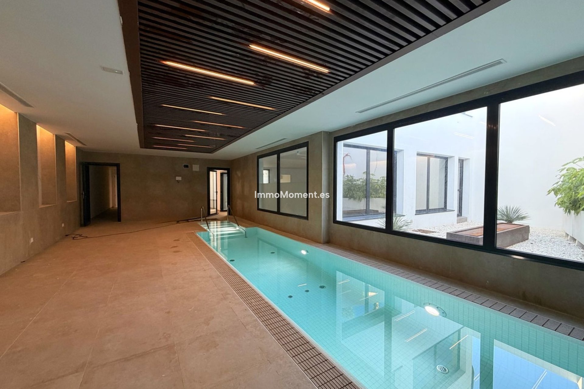 Resale - Apartment - Estepona - Cancelada