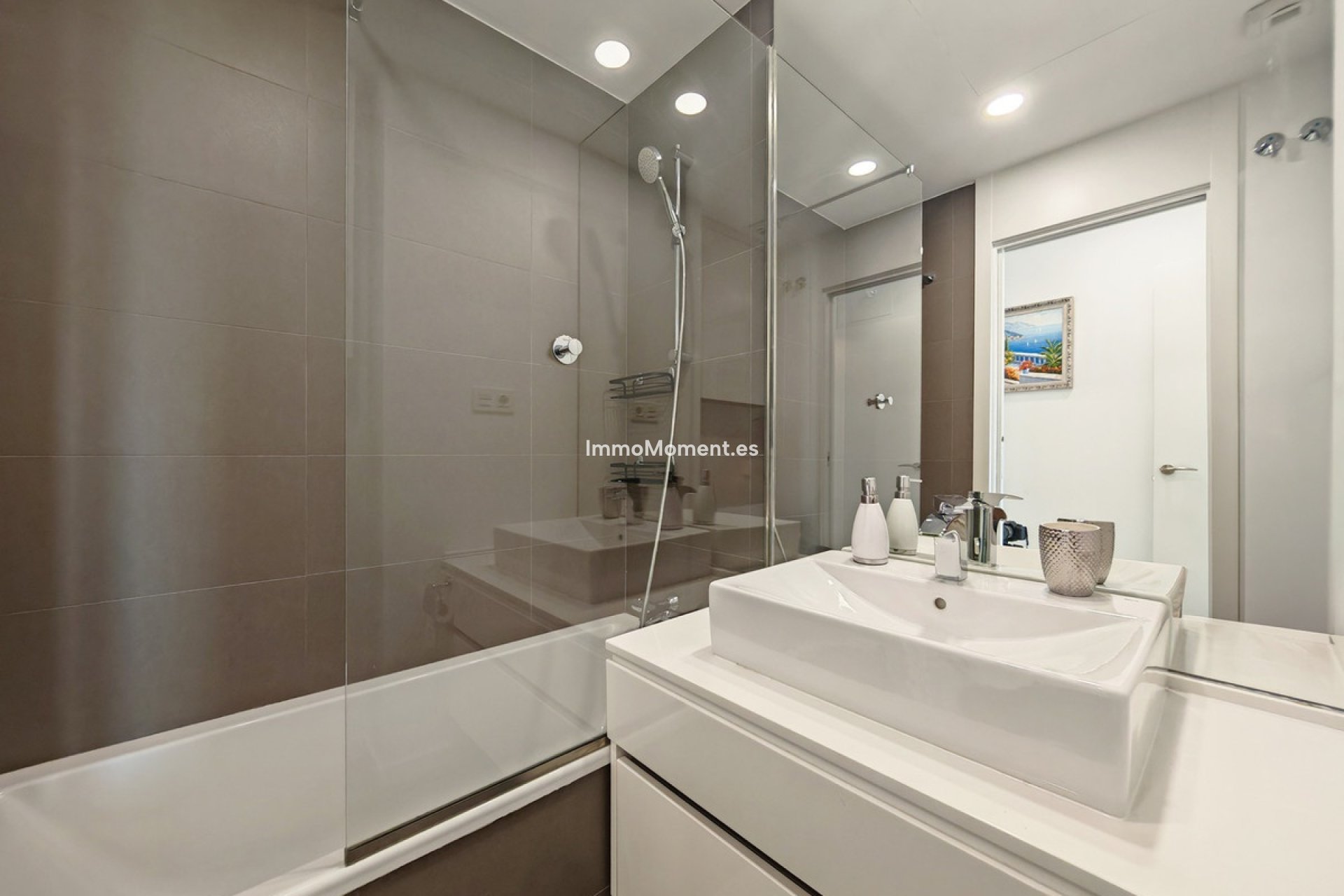 Resale - Apartment - Estepona - Cancelada