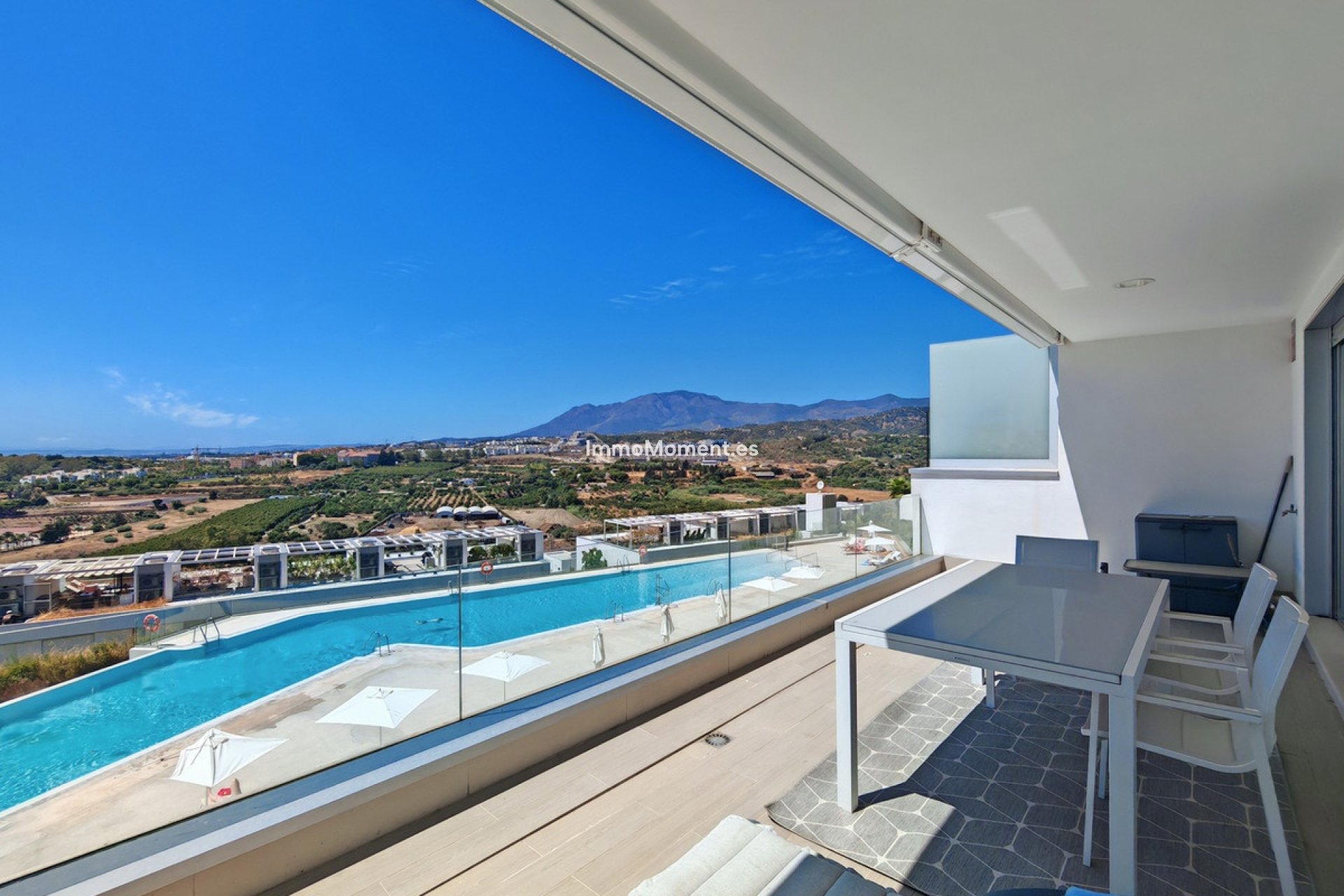 Resale - Apartment - Estepona - Cancelada
