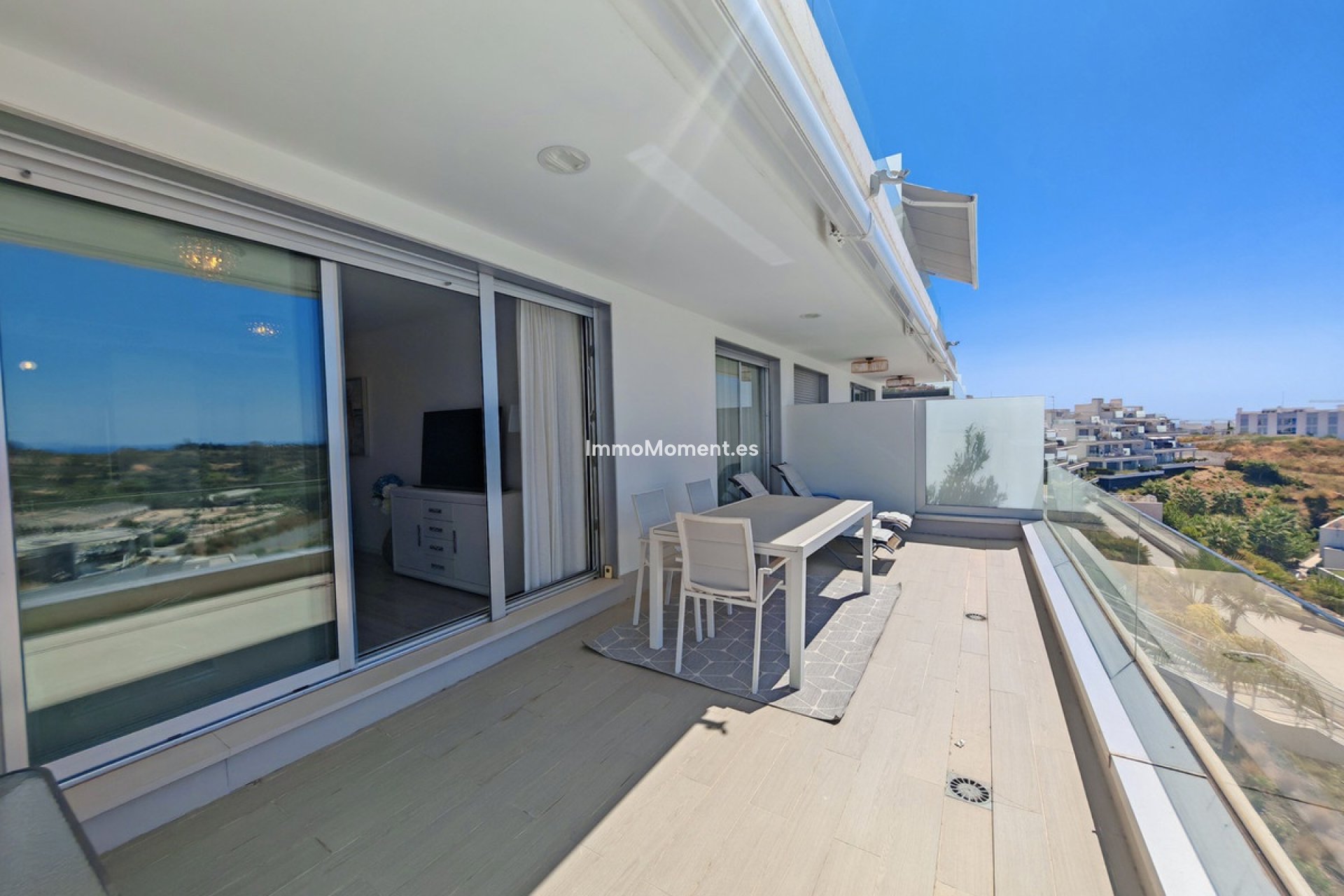 Resale - Apartment - Estepona - Cancelada