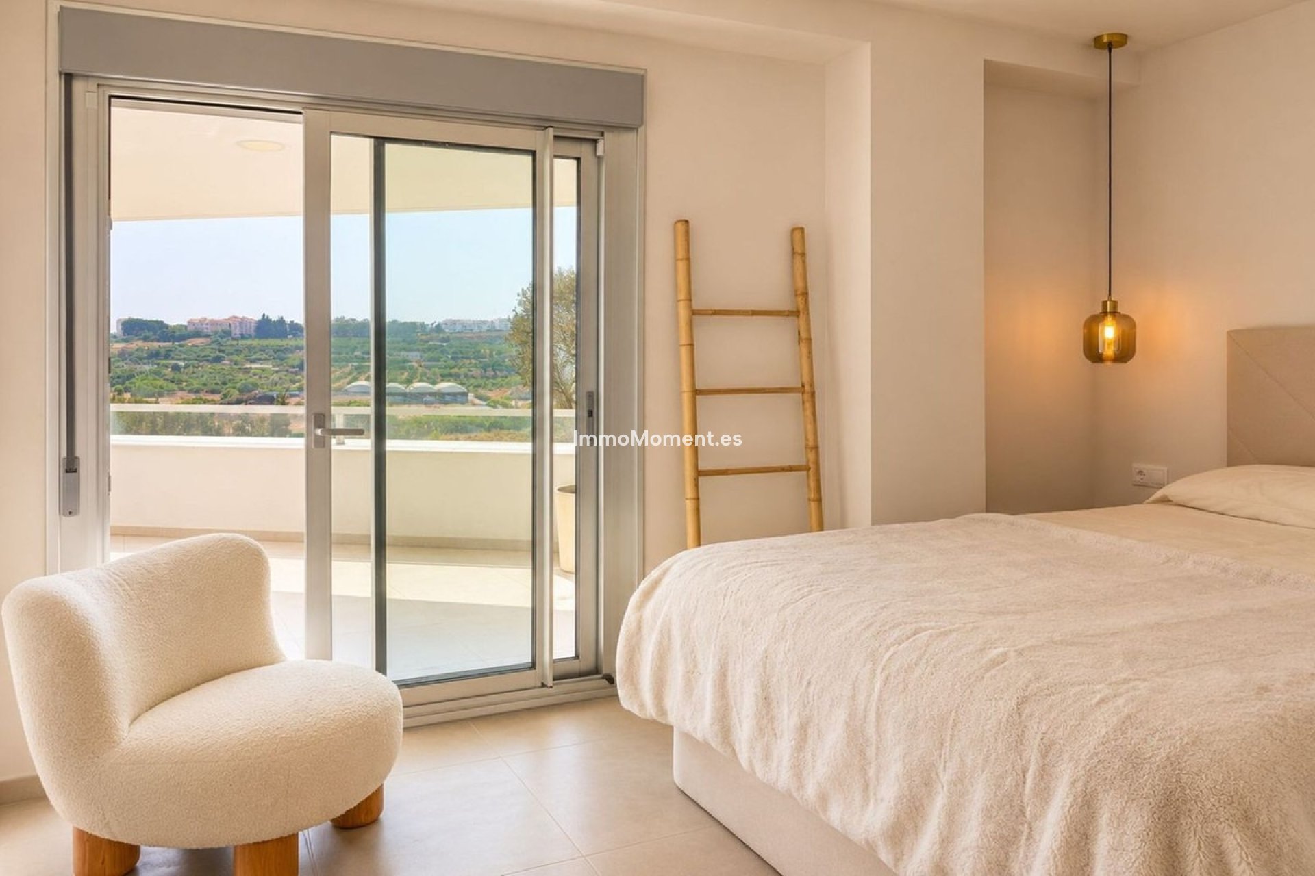 Resale - Apartment - Estepona - Cancelada