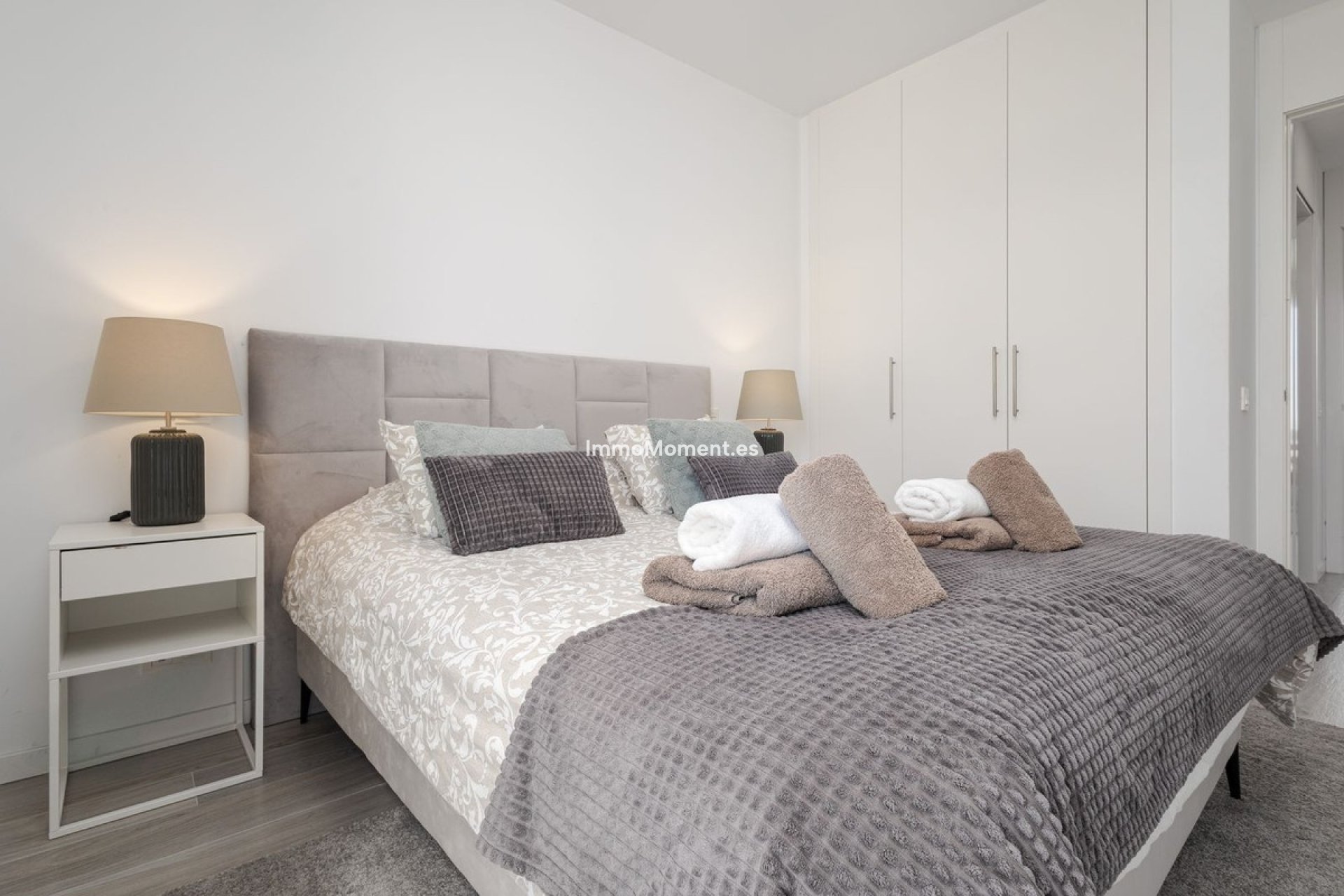 Resale - Apartment - Estepona - Cancelada