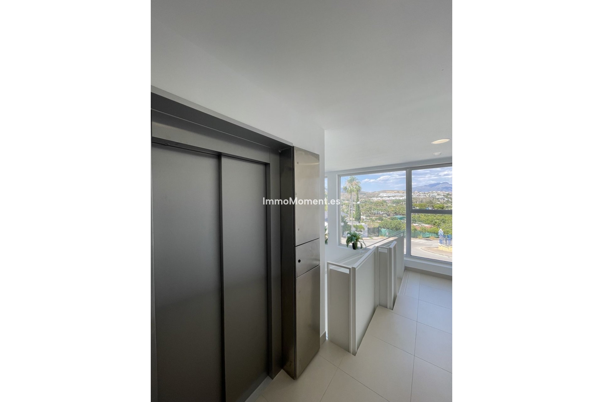 Resale - Apartment - Estepona - Cancelada