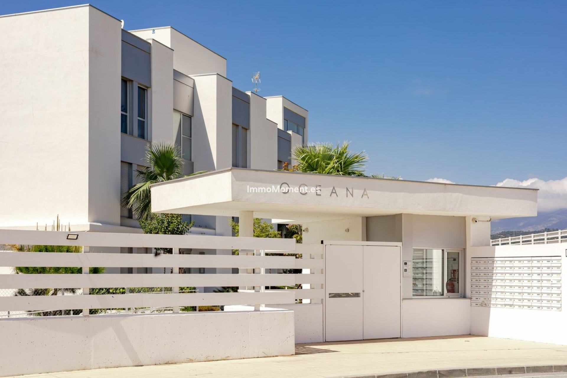 Resale - Apartment - Estepona - Cancelada