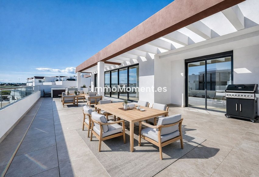 Resale - Apartment - Estepona - Cancelada