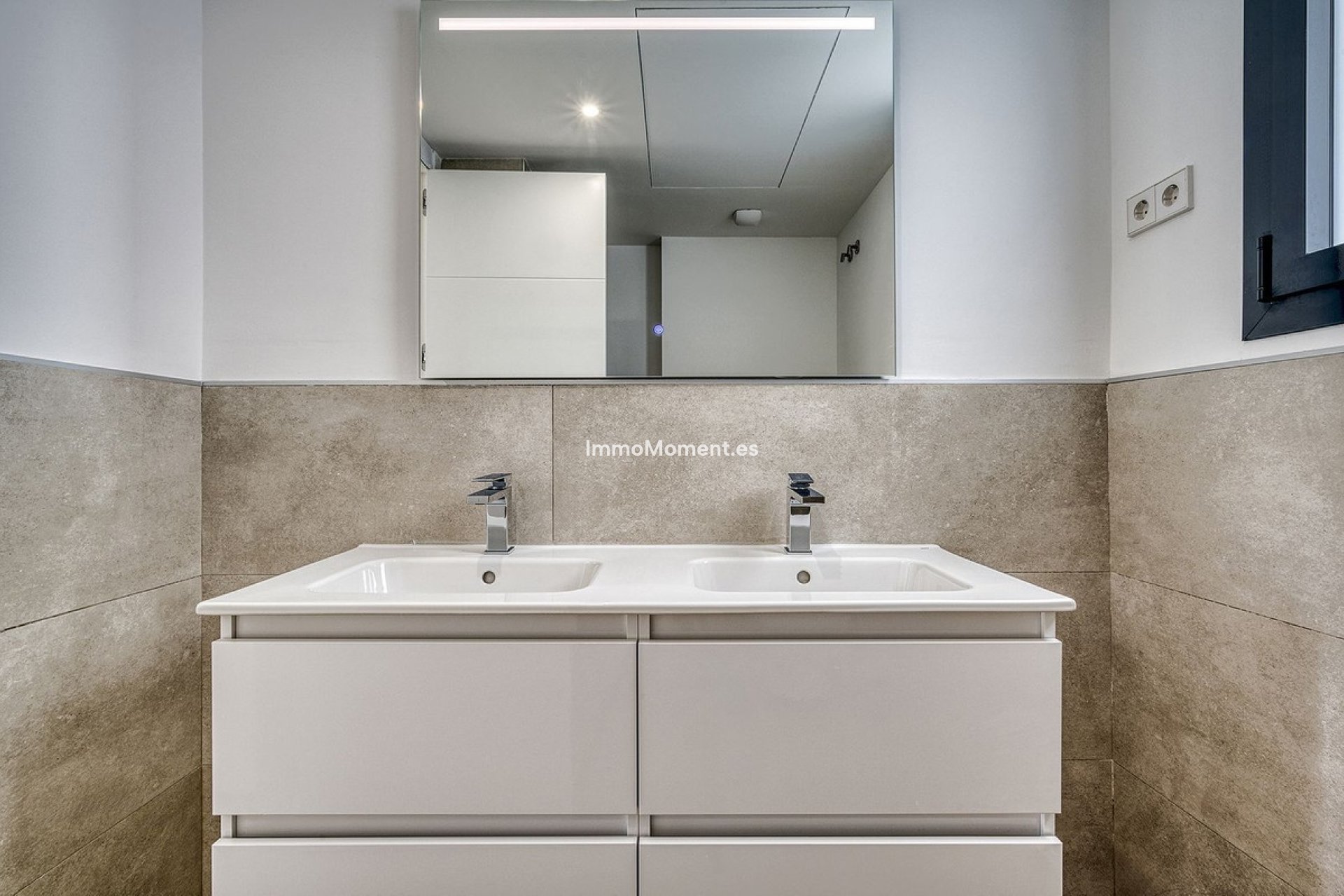 Resale - Apartment - Estepona - Cancelada