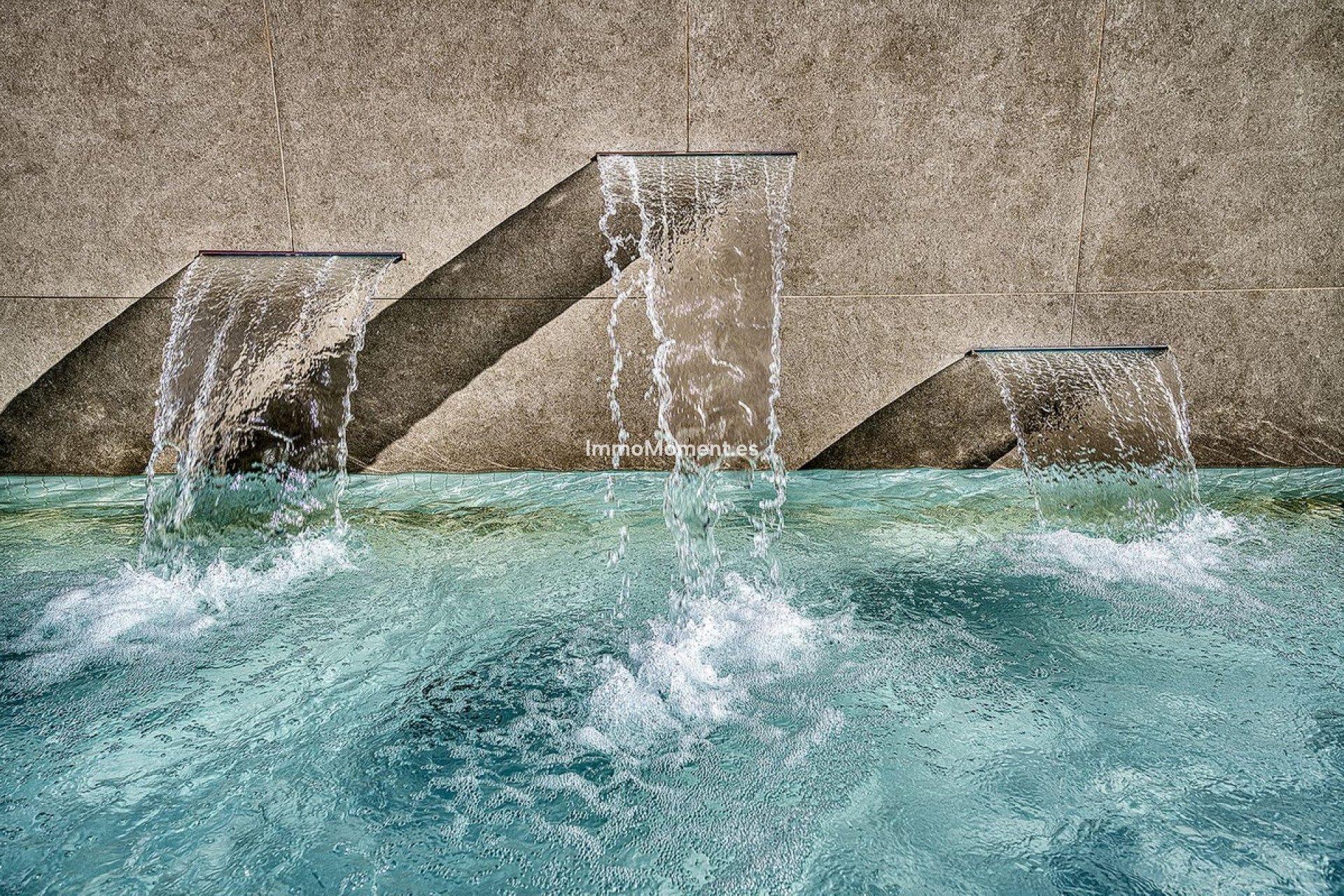 Resale - Apartment - Estepona - Cancelada