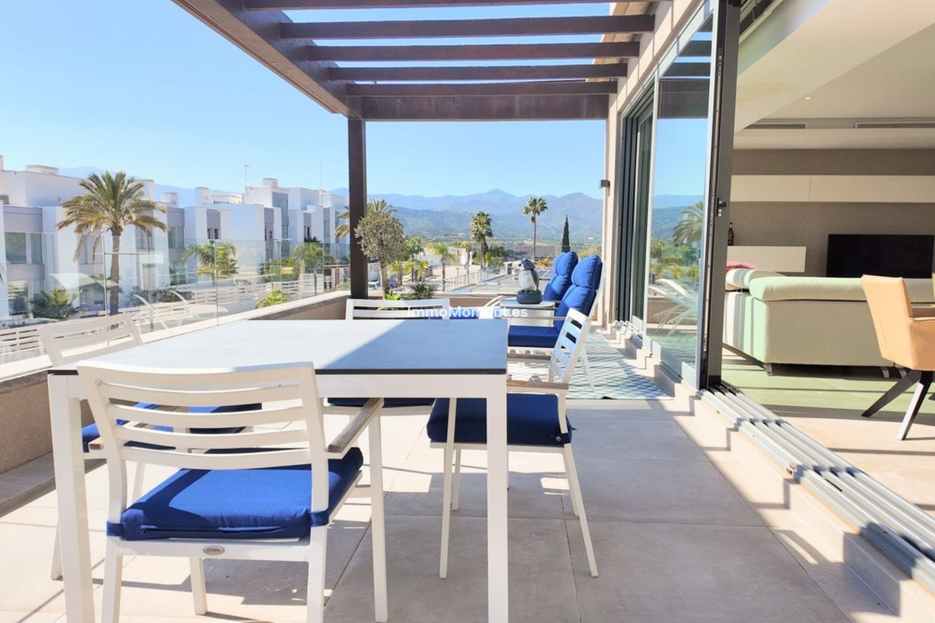Resale - Apartment - Estepona - Cancelada