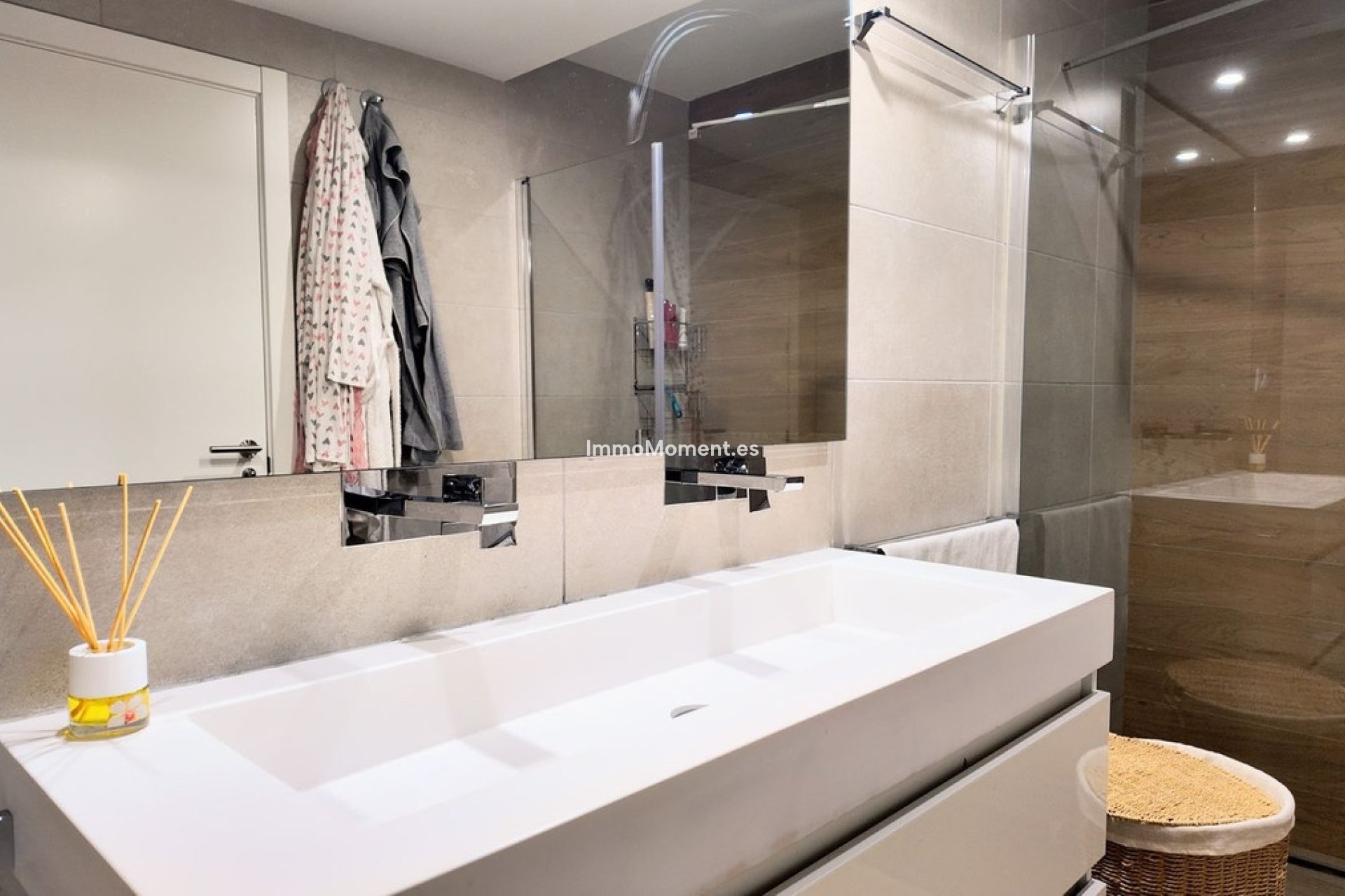 Resale - Apartment - Estepona - Cancelada