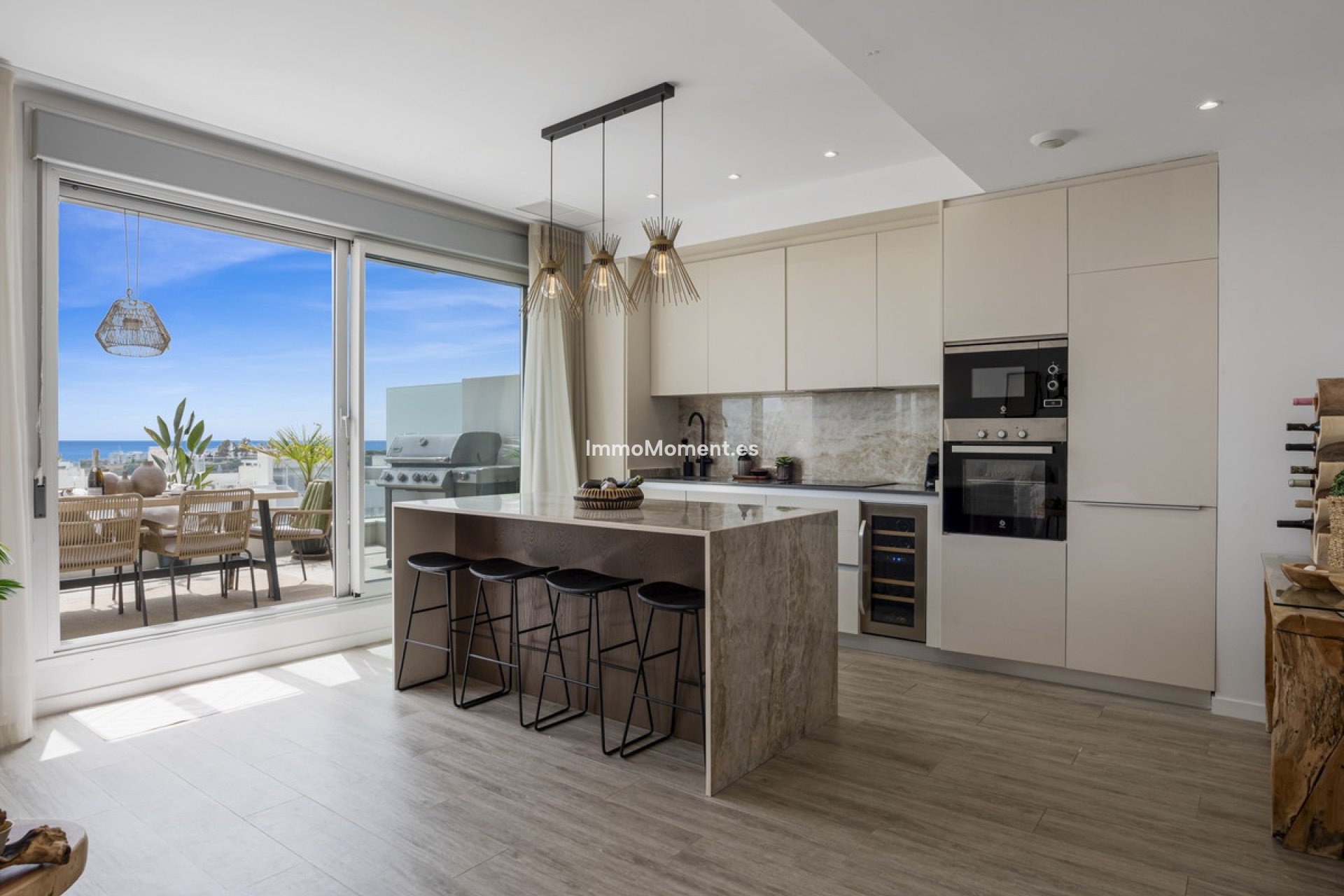Resale - Apartment - Estepona - Cancelada