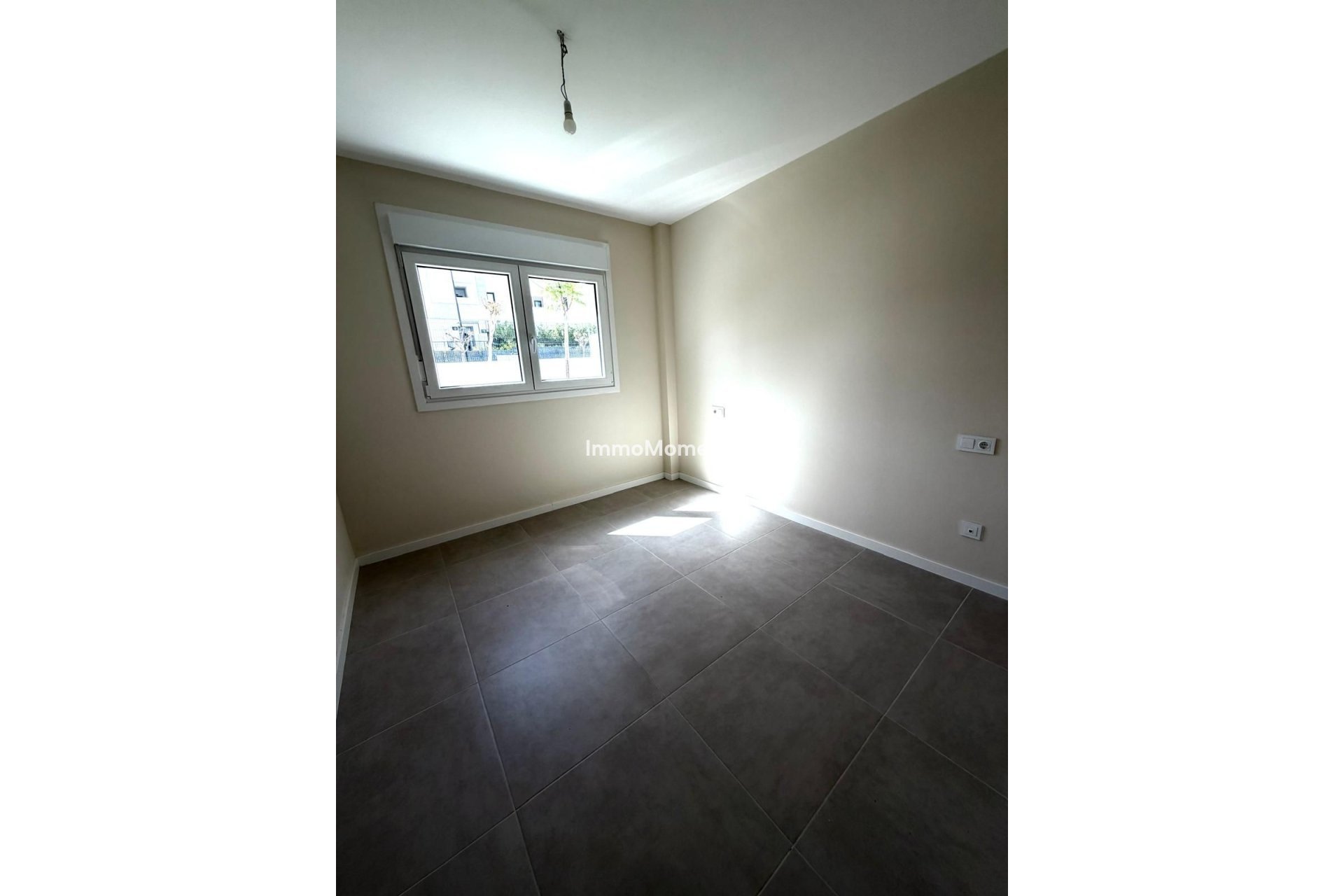 Resale - Apartment - Estepona - Cancelada