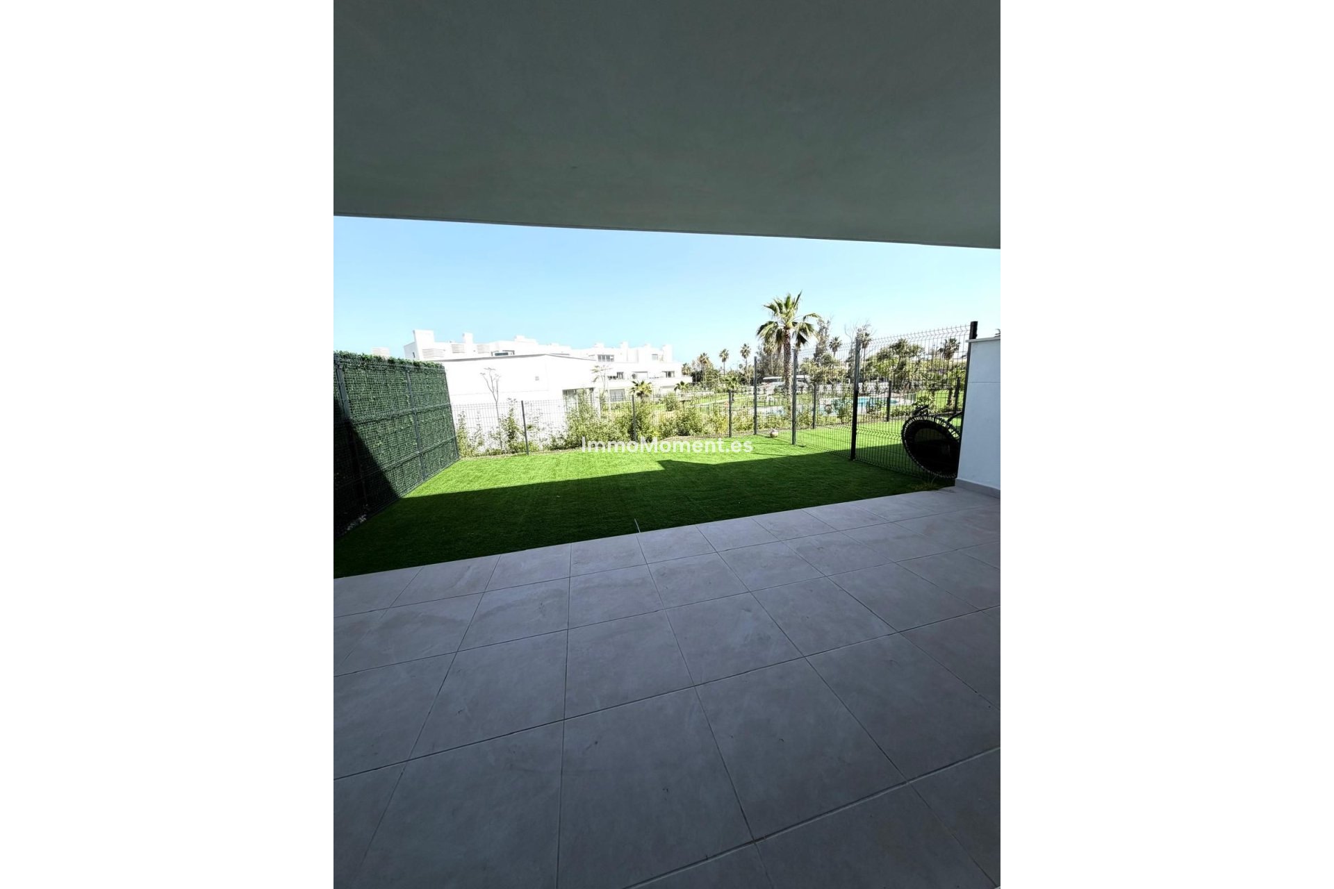 Resale - Apartment - Estepona - Cancelada