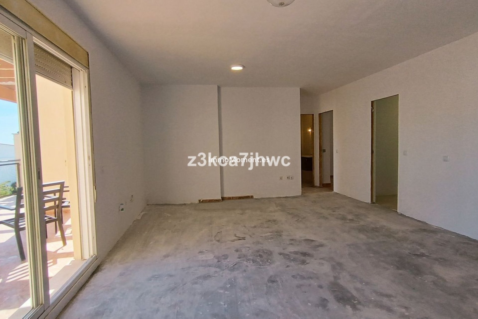 Resale - Apartment - Estepona - Cancelada