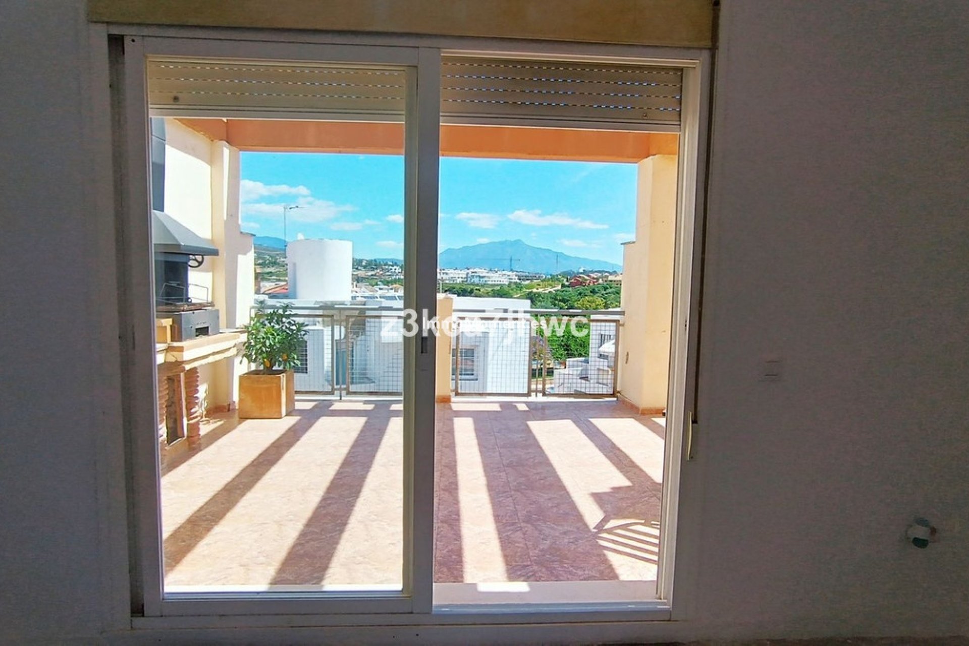 Resale - Apartment - Estepona - Cancelada