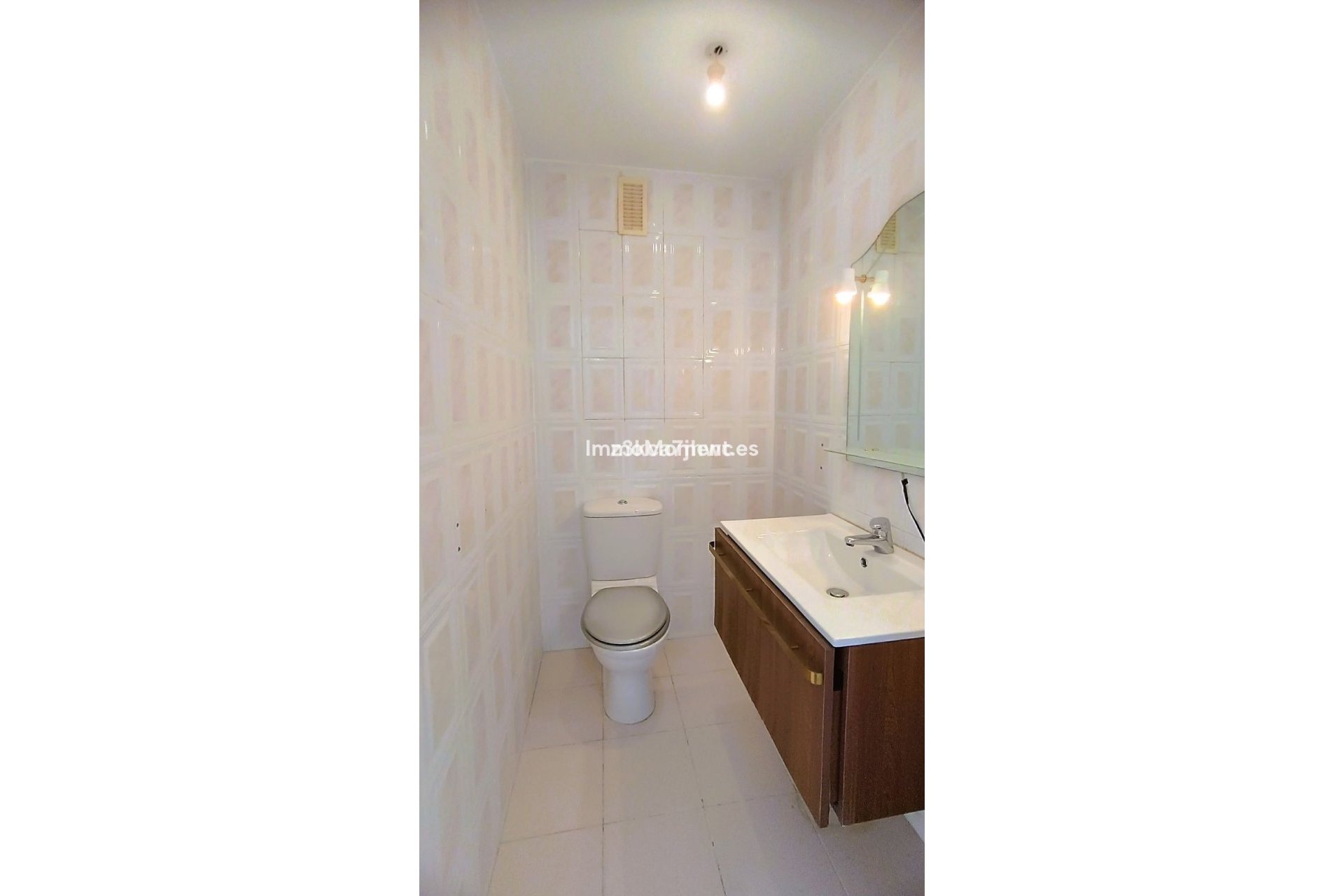 Resale - Apartment - Estepona - Cancelada