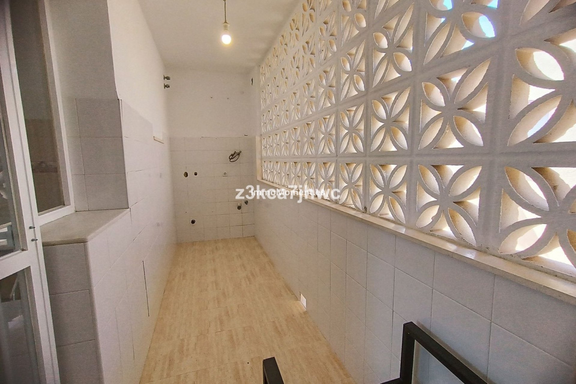 Resale - Apartment - Estepona - Cancelada