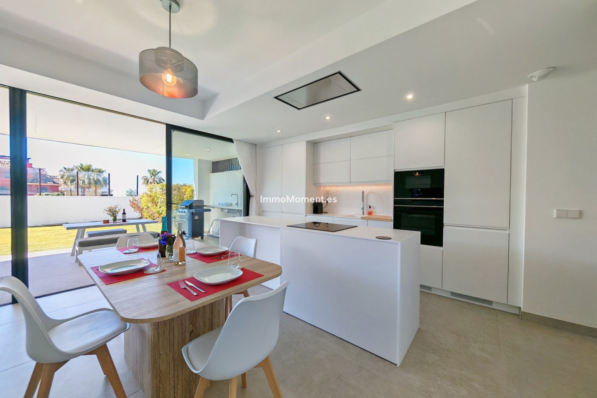 Resale - Apartment - Estepona - Cancelada