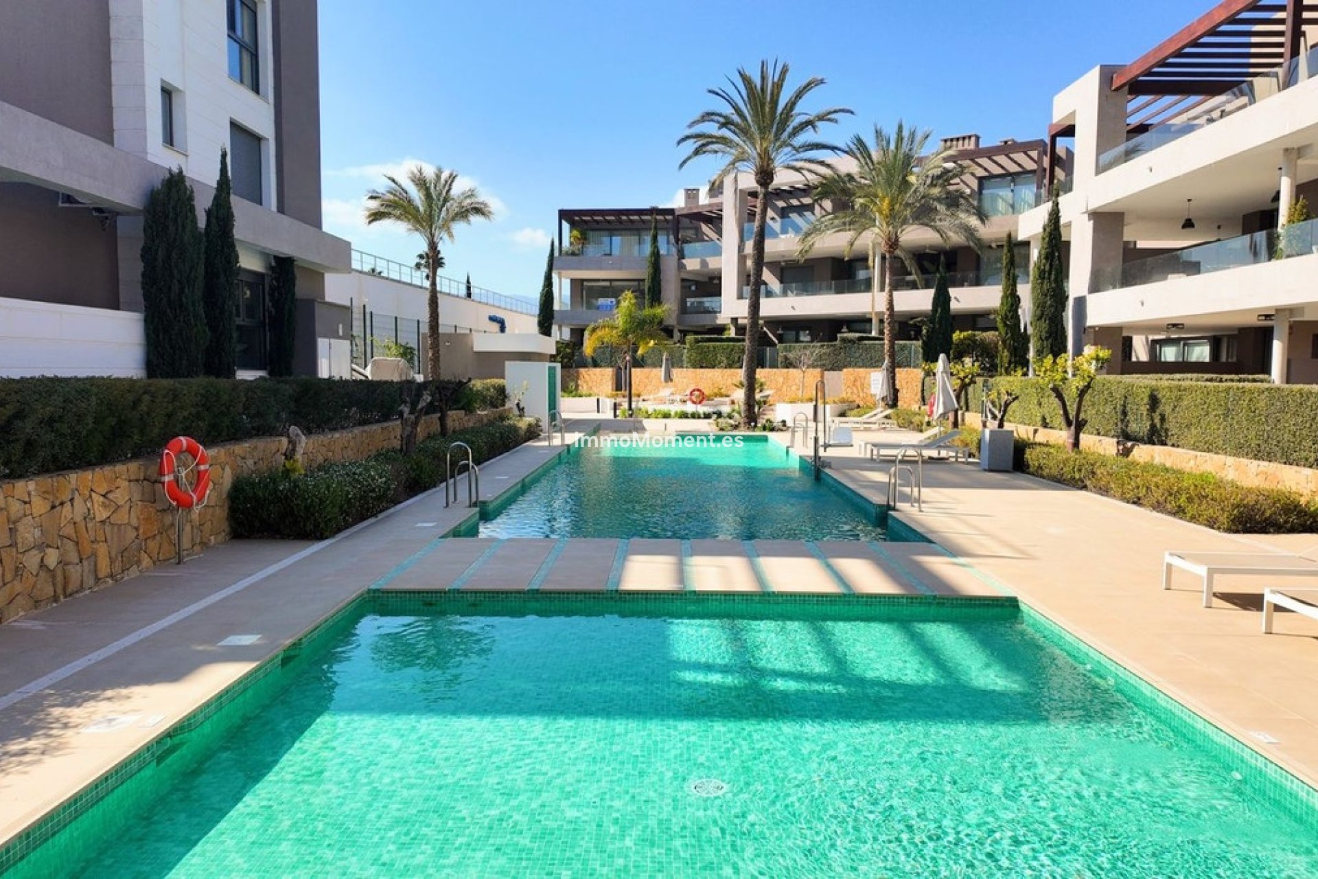 Resale - Apartment - Estepona - Cancelada