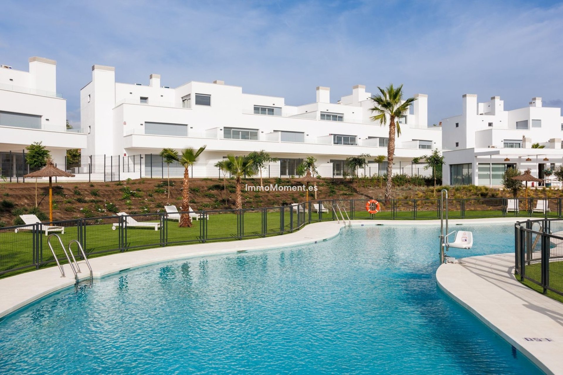 Resale - Apartment - Estepona - Cancelada