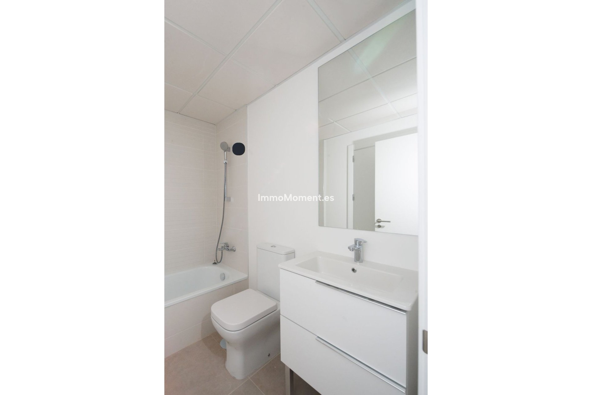 Resale - Apartment - Estepona - Cancelada