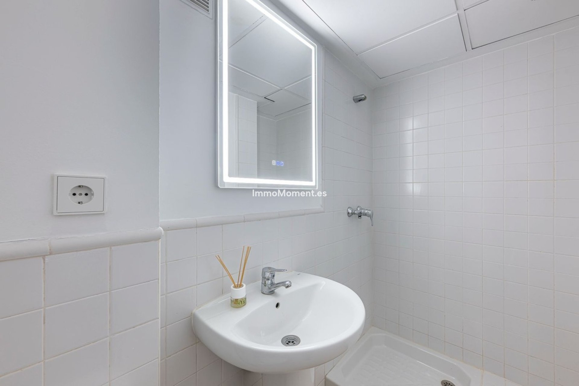Resale - Apartment - Estepona - Cancelada