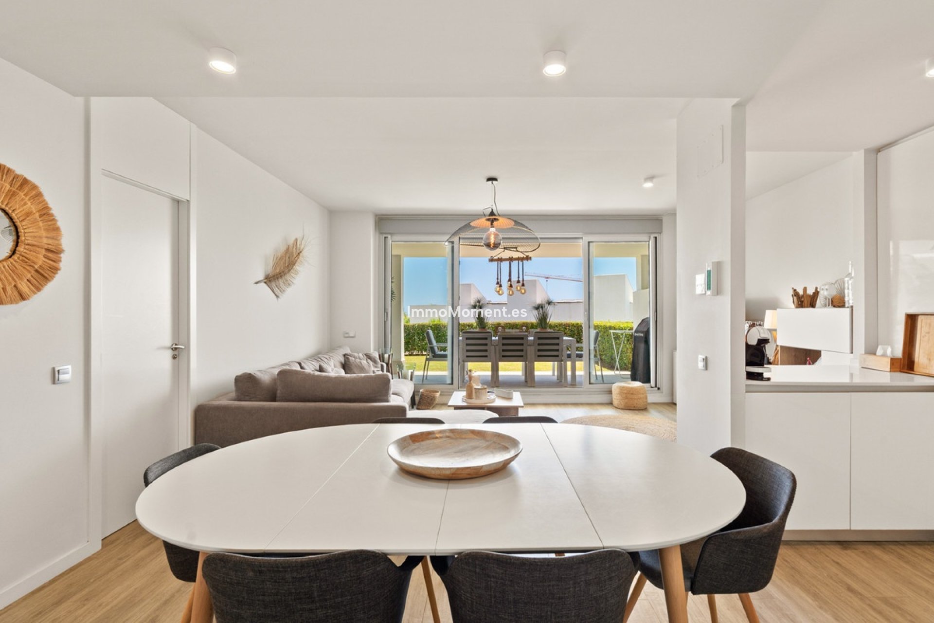 Resale - Apartment - Estepona - Cancelada