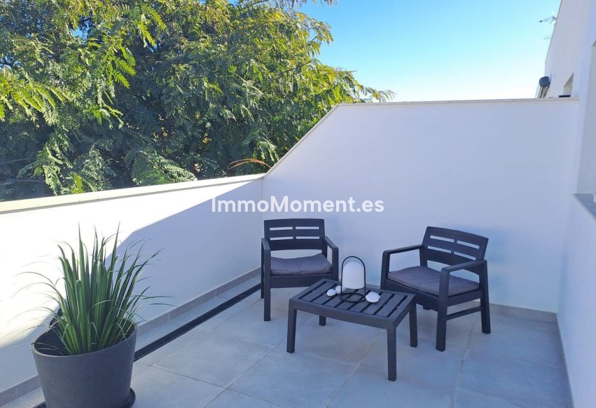 Resale - Apartment - Estepona - Cancelada