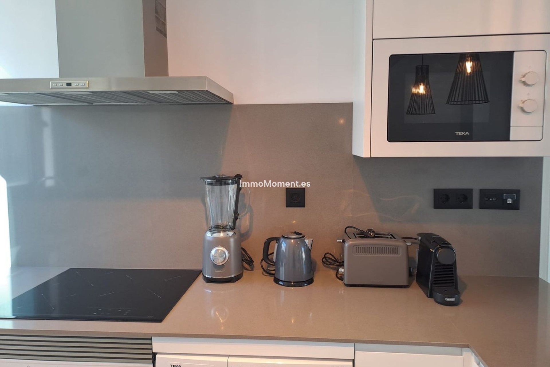 Resale - Apartment - Estepona - Cancelada