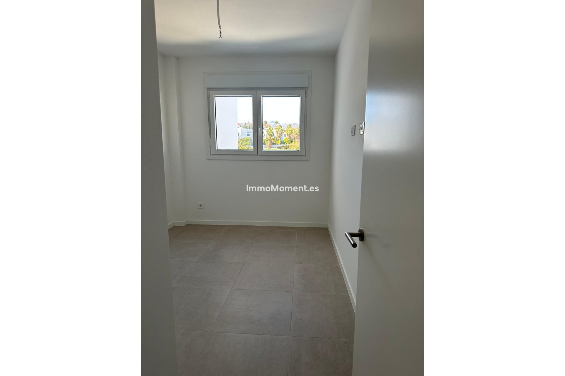 Resale - Apartment - Estepona - Cancelada