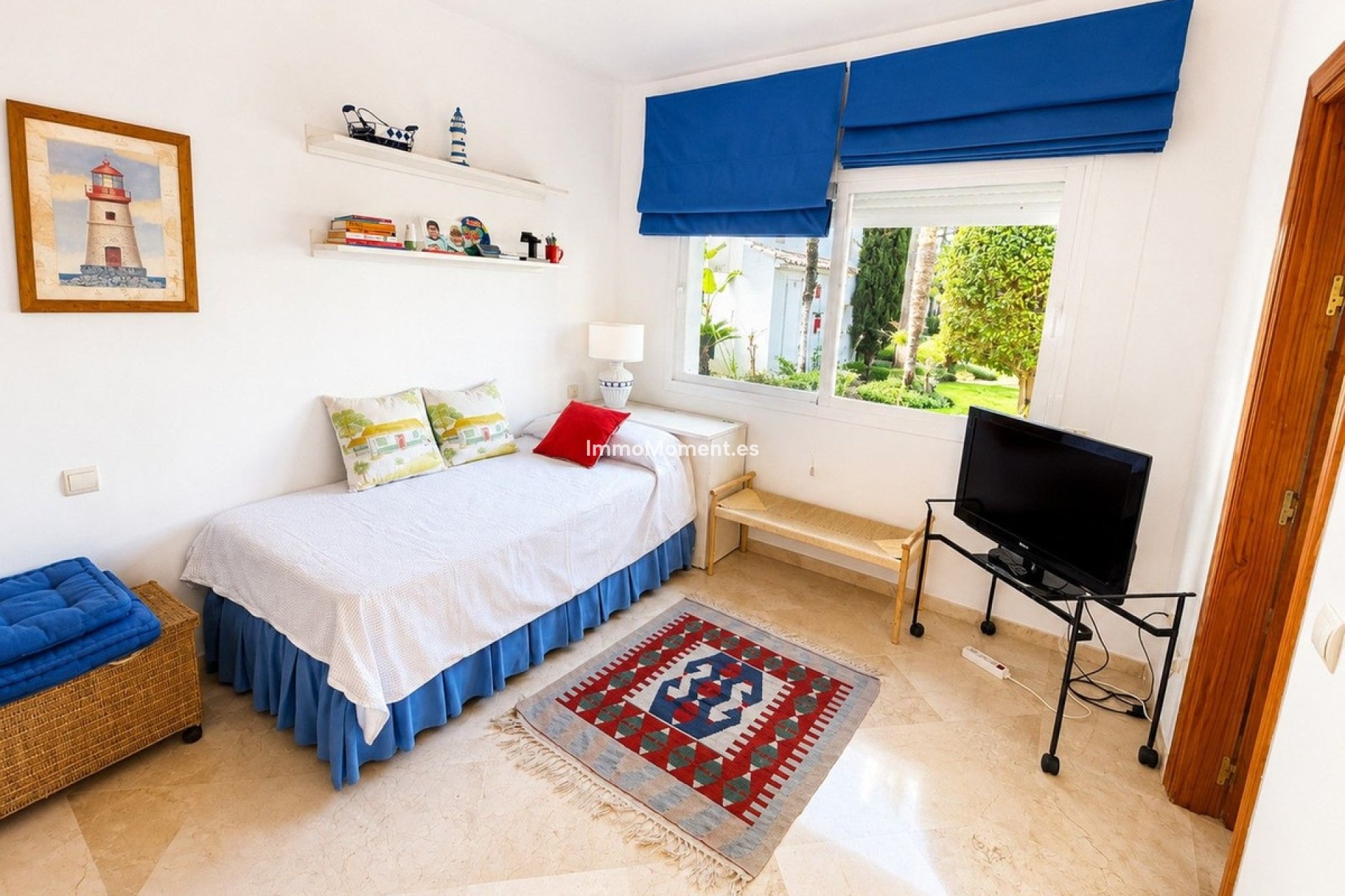 Resale - Apartment - Estepona - Costalita